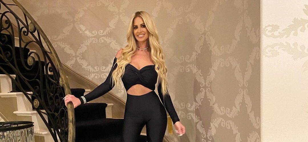Kim Zolciak Appears Extremely Skinny Post Divorce News, Just How She Likes It!