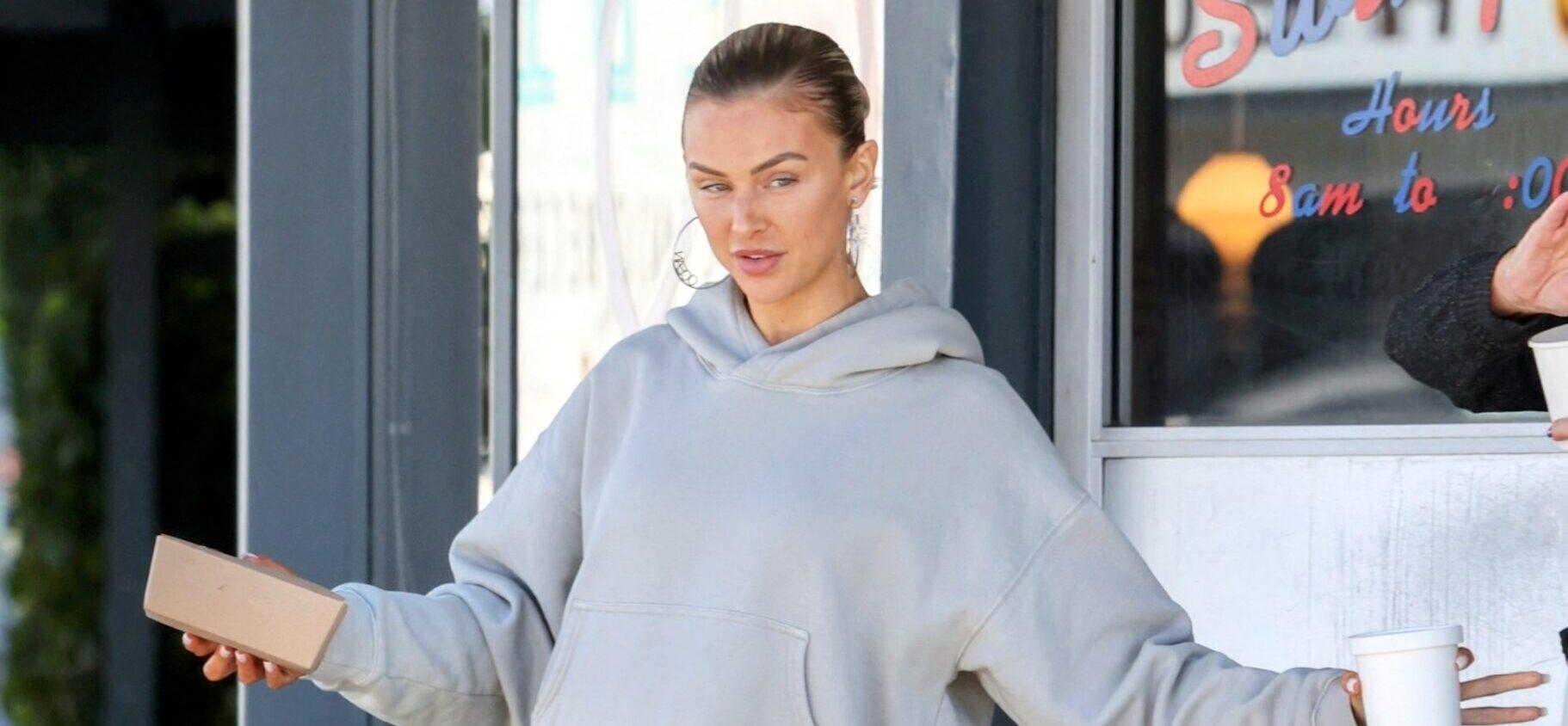 Lala Kent seen leaving Swinger apos s Cafe for lunch