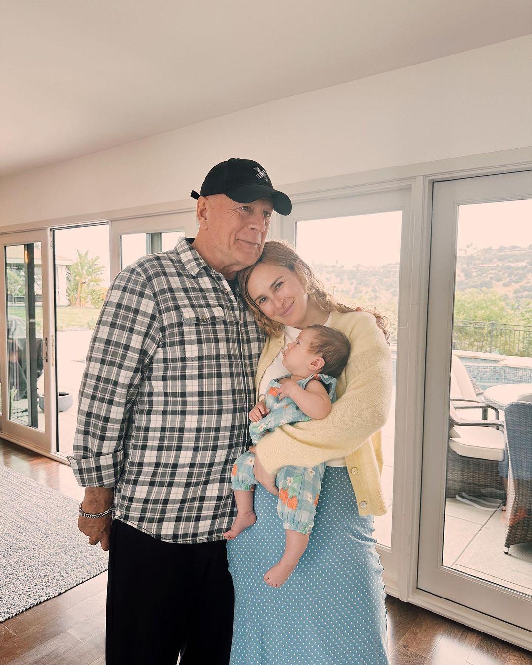 //Bruce Willis Rumer Willis and granddaughter