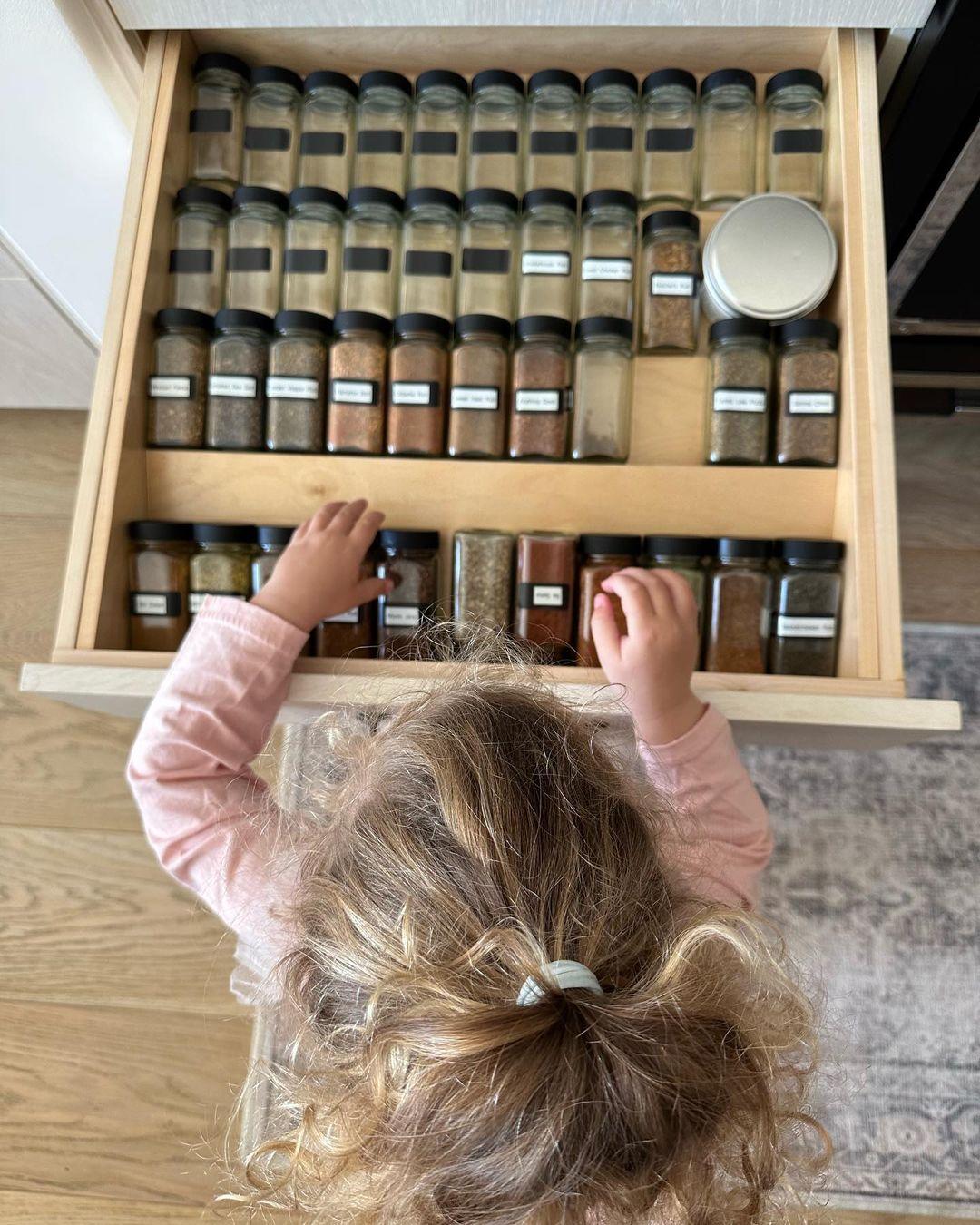 Katherine Schwarzenegger's daughter Lyla arranges Spice Drawer
