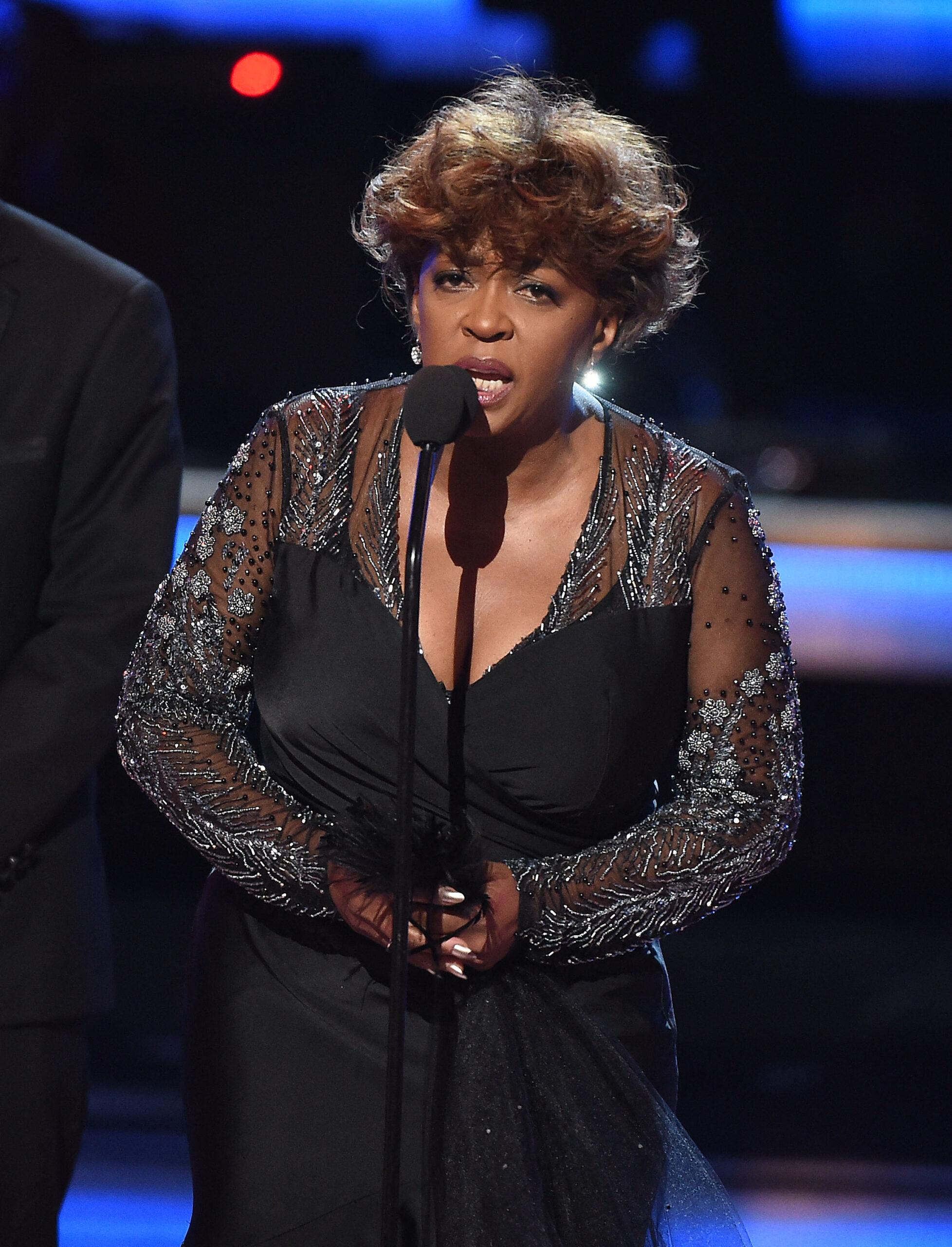 Anita Baker Removes Babyface From 'The Songstress Tour' Following Cyberbullying From His Fans