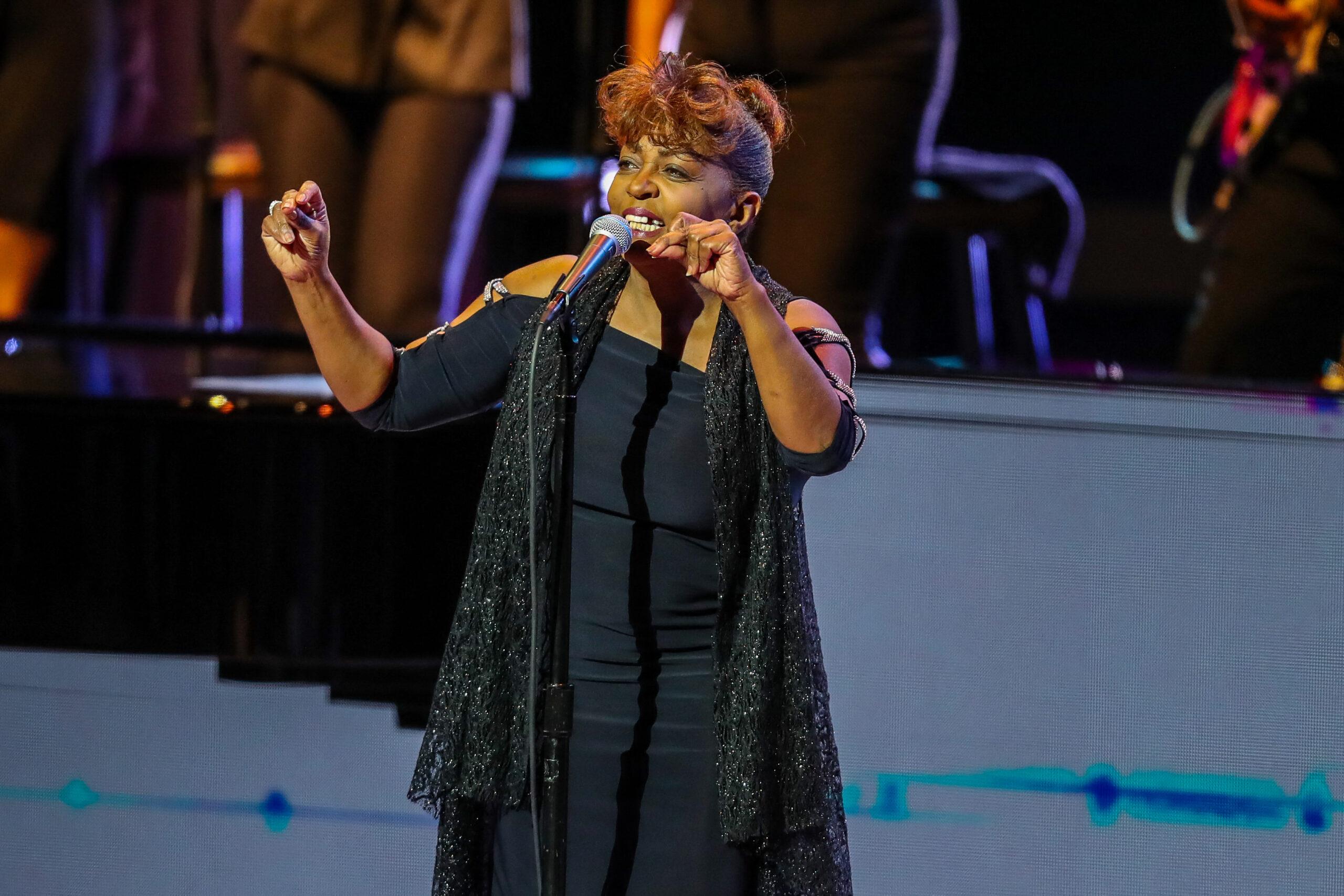 Anita Baker Removes Babyface From 'The Songstress Tour' Following Cyberbullying From His Fans