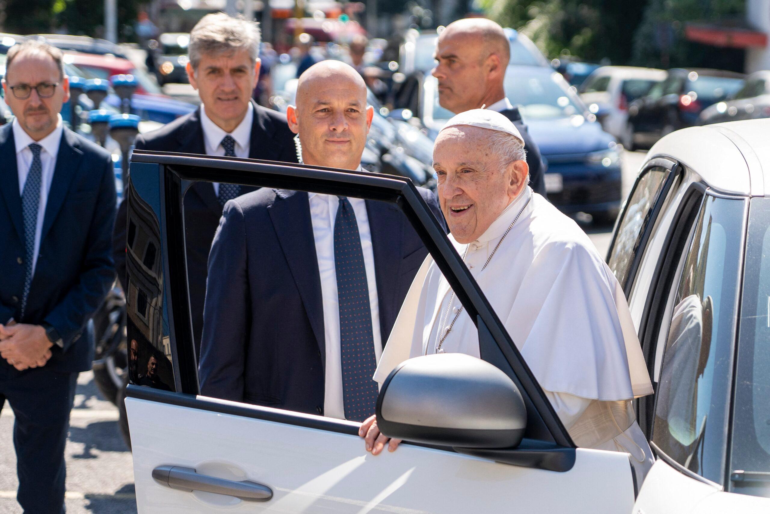 Pope Francis arrives at the Vatican from the Gemelli hospital