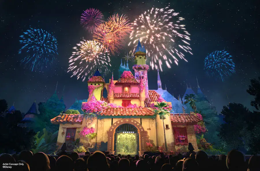 Disneyland Announces Beloved Fireworks Show Is Ending (For Now)