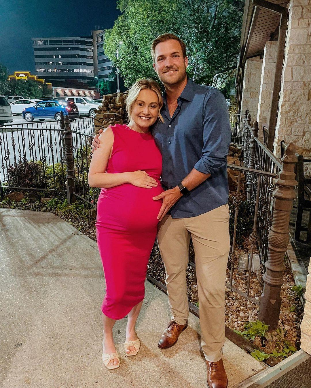 'Bachelorette' Alum Jordan Kimball Welcomes Newborn With Wife