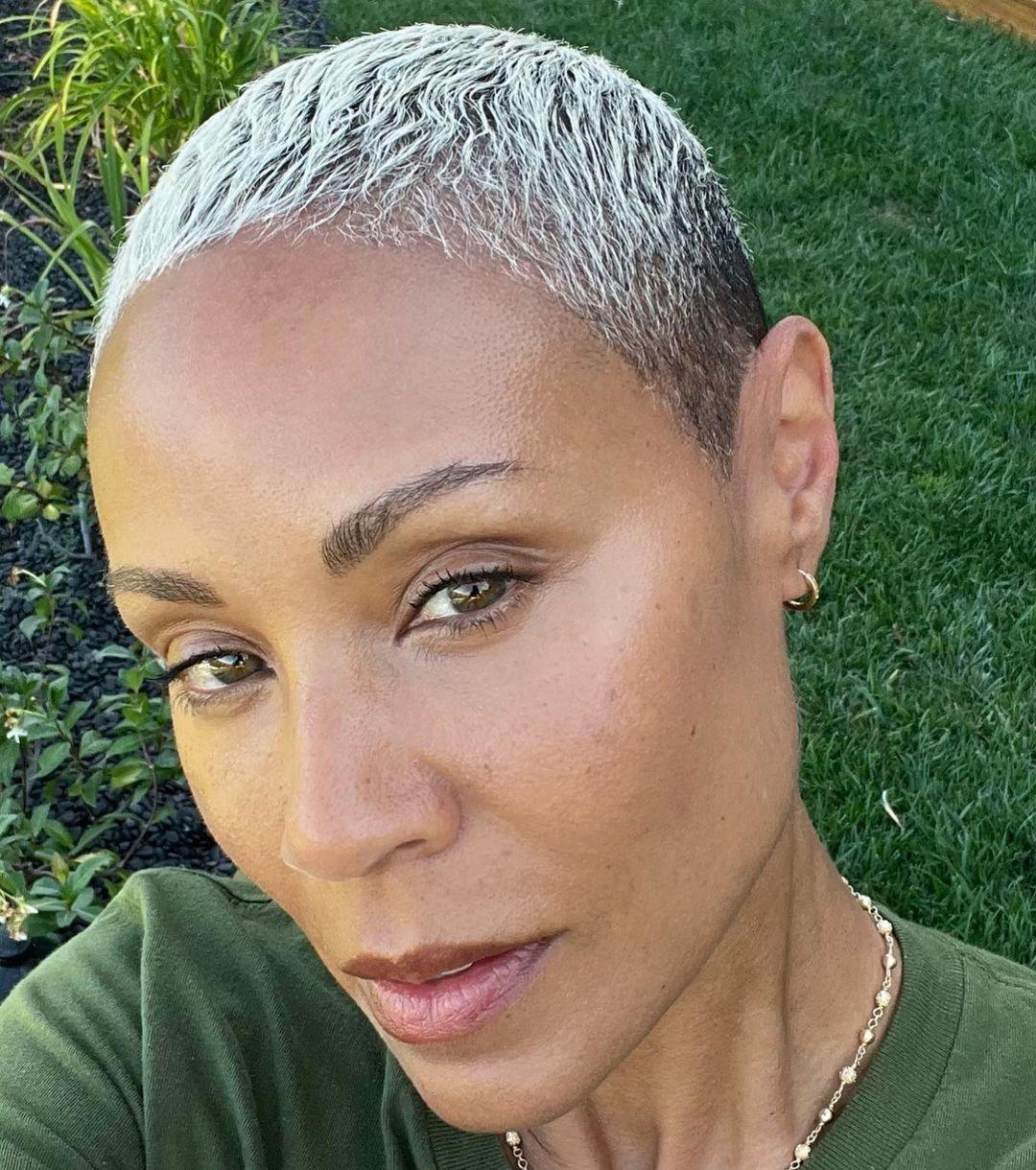 ///Jada Pinkett Smith Shares New Hair Growth