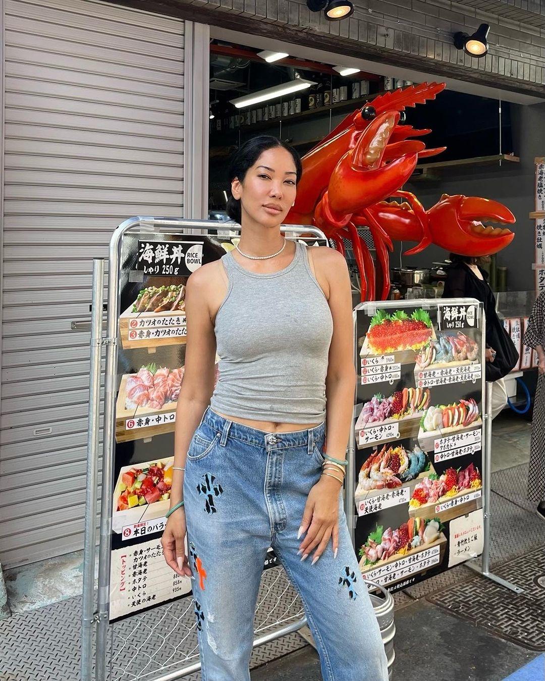 Kimora Lee Simmons Quiets The Noise In Japan Getaway With Her Kids
