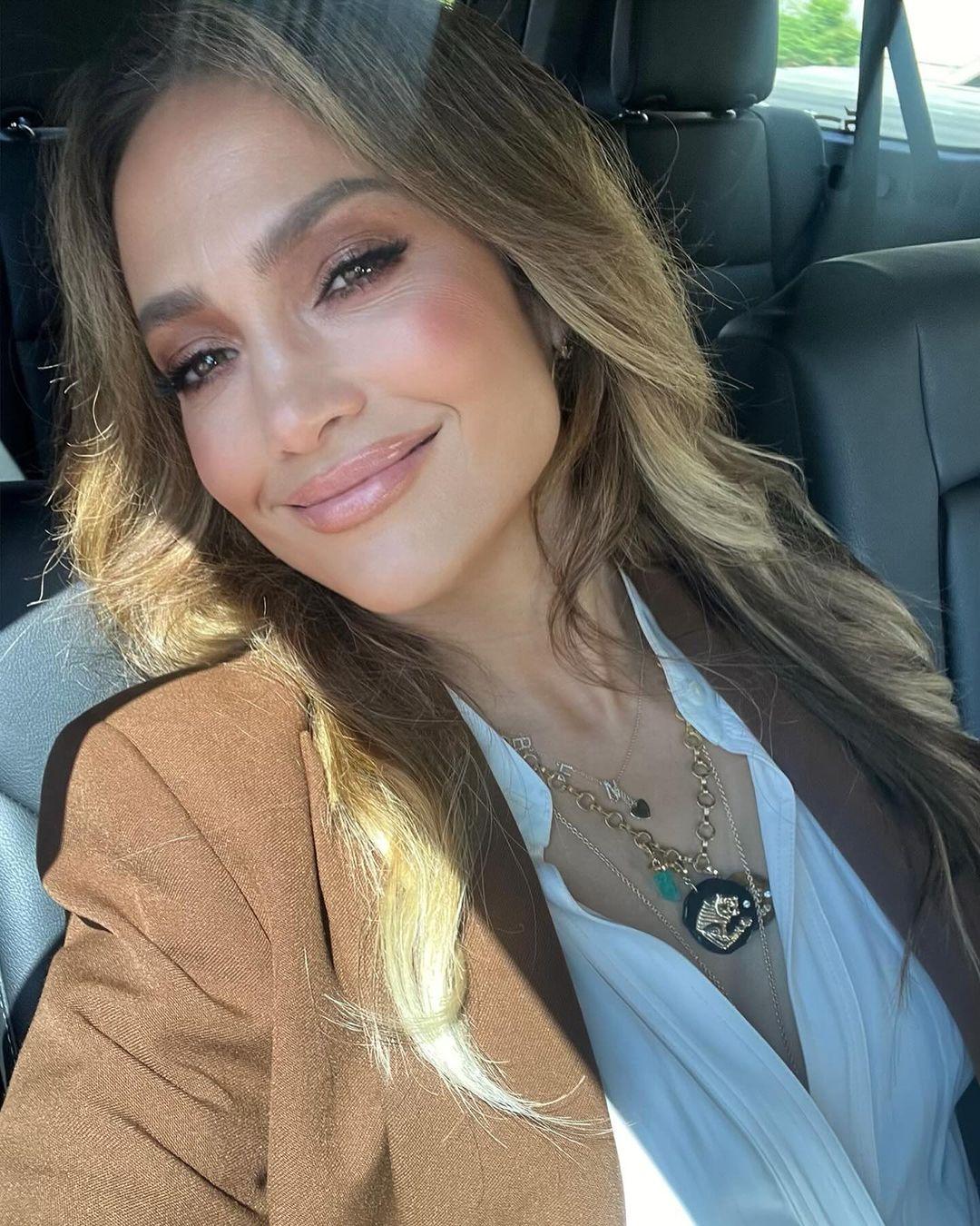 Jennifer Lopez calls herself the baddest while flaunting chic look