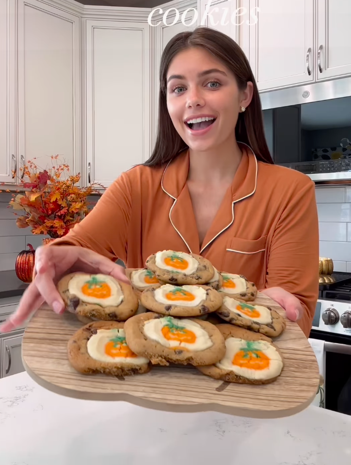 Hannah Ann Sluss Shares EASY Pumpkin Cookies Recipe