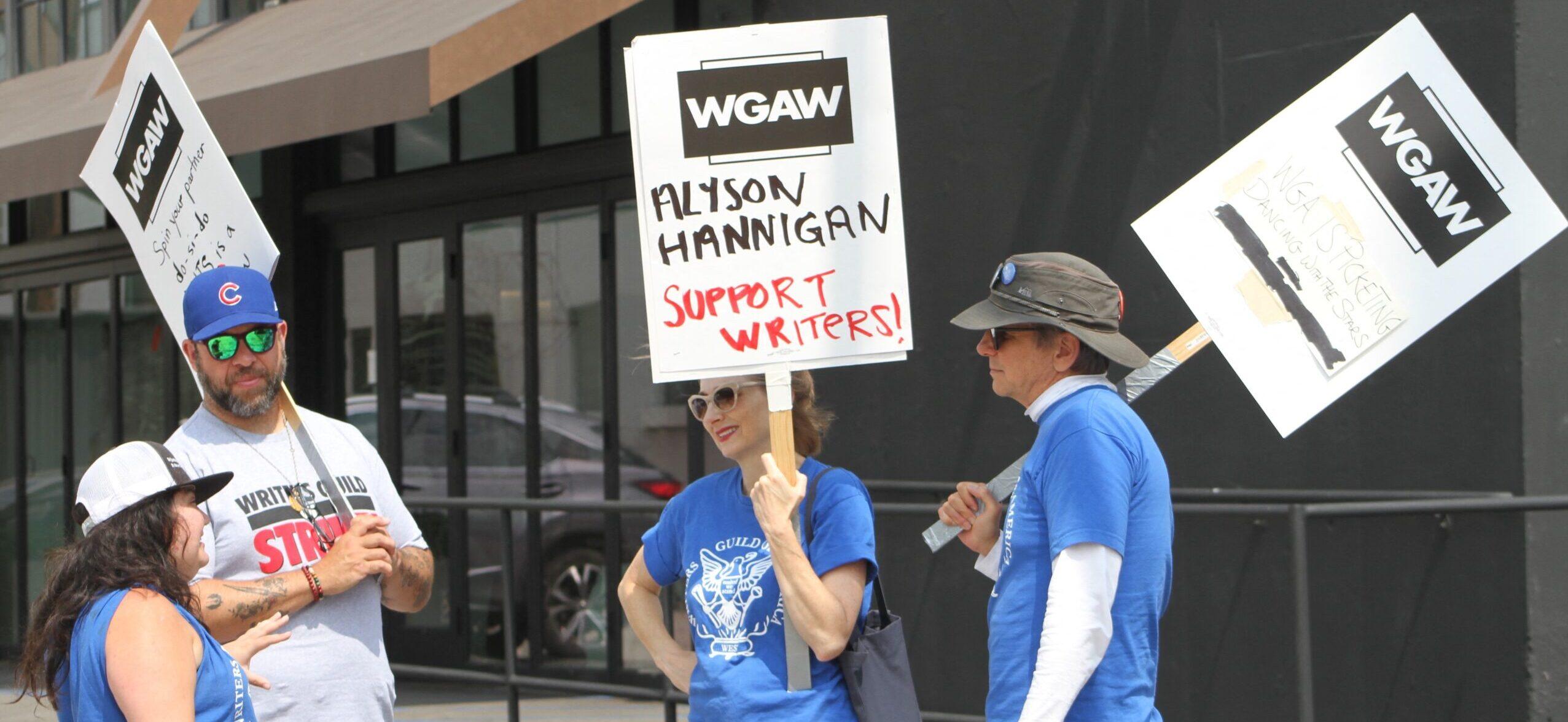DWTS Picketed By WGA Strike