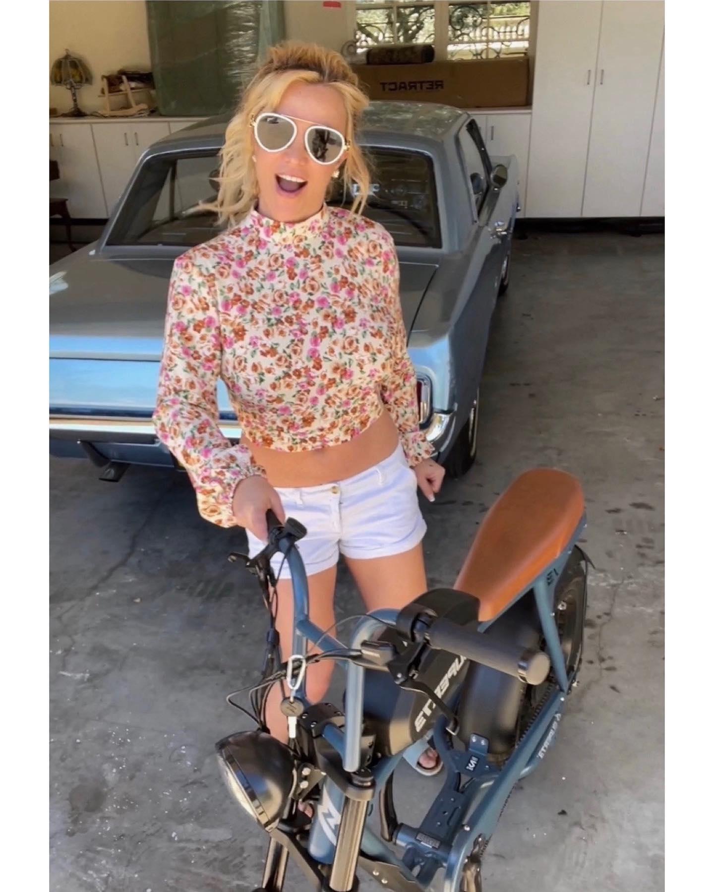Britney Spears In Tiny Shorts Is Ready To Go For A Ride
