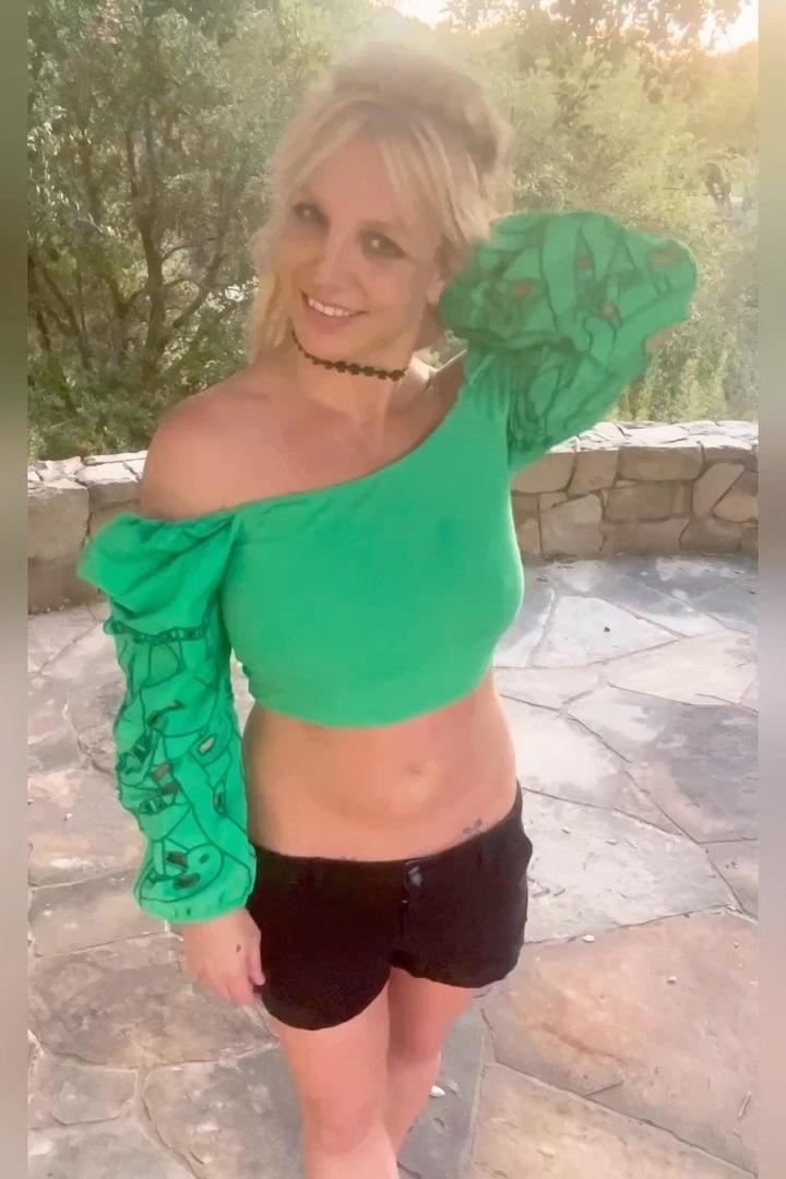 Britney Spears in green crop top