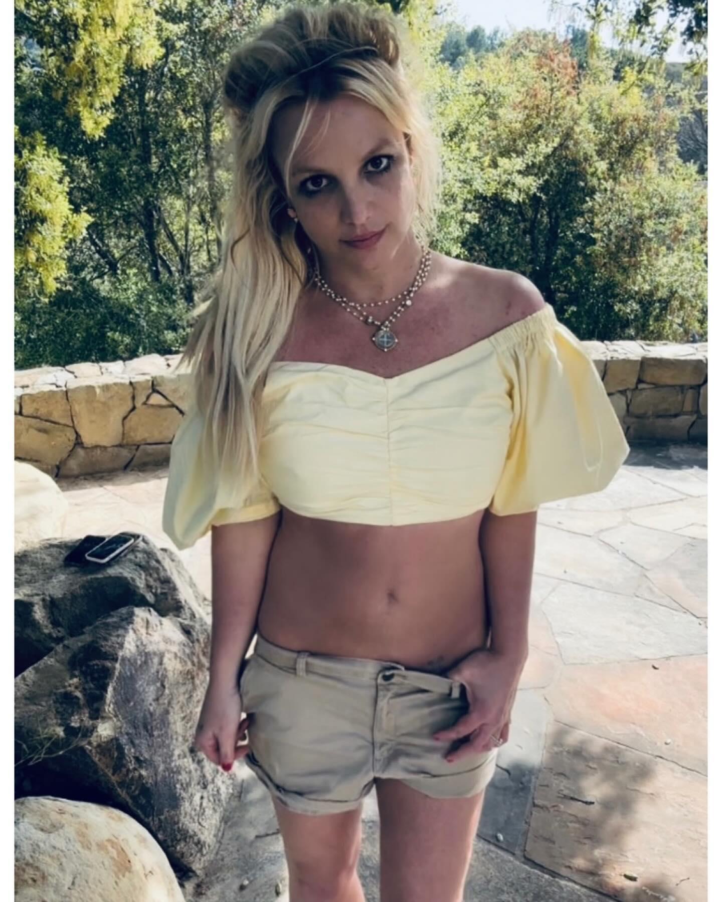Britney Spears shares photo of 'River'
