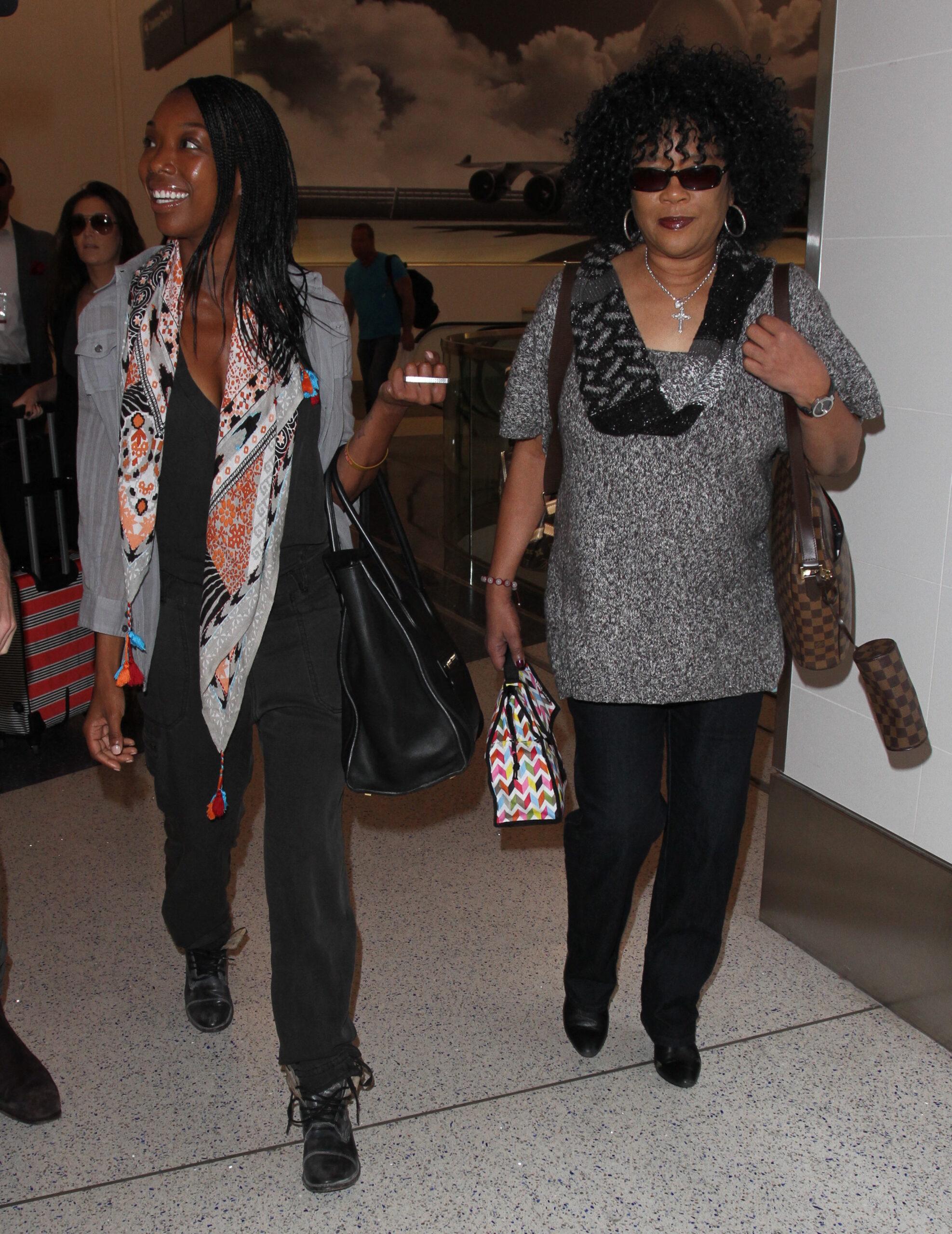 Brandy Norwood arrives with her mom at LAX