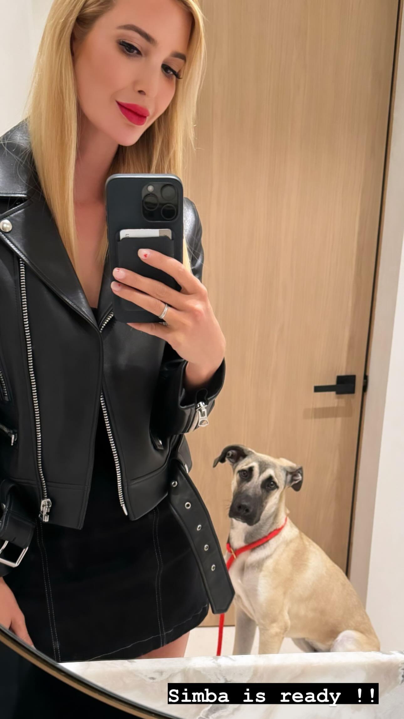 Ivanka Trump's Dog Simba Seems Unimpressed By Her Stylish Mirror Selfie 
