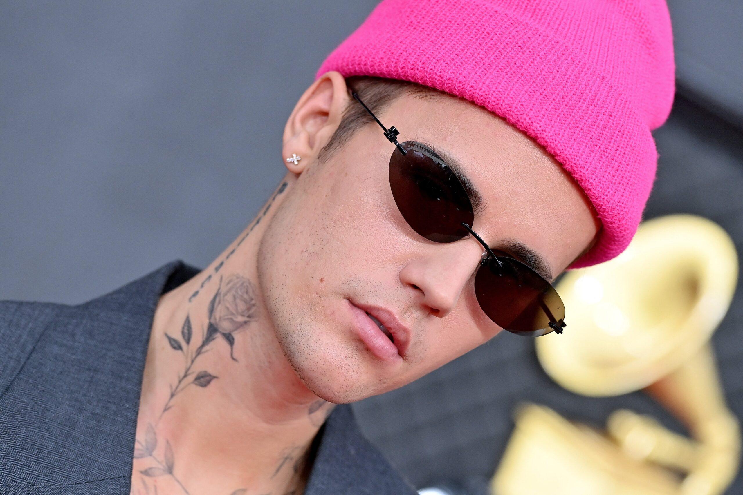 Justin Bieber's Alleged Super Bowl Arrival Hints At Halftime Show Appearance