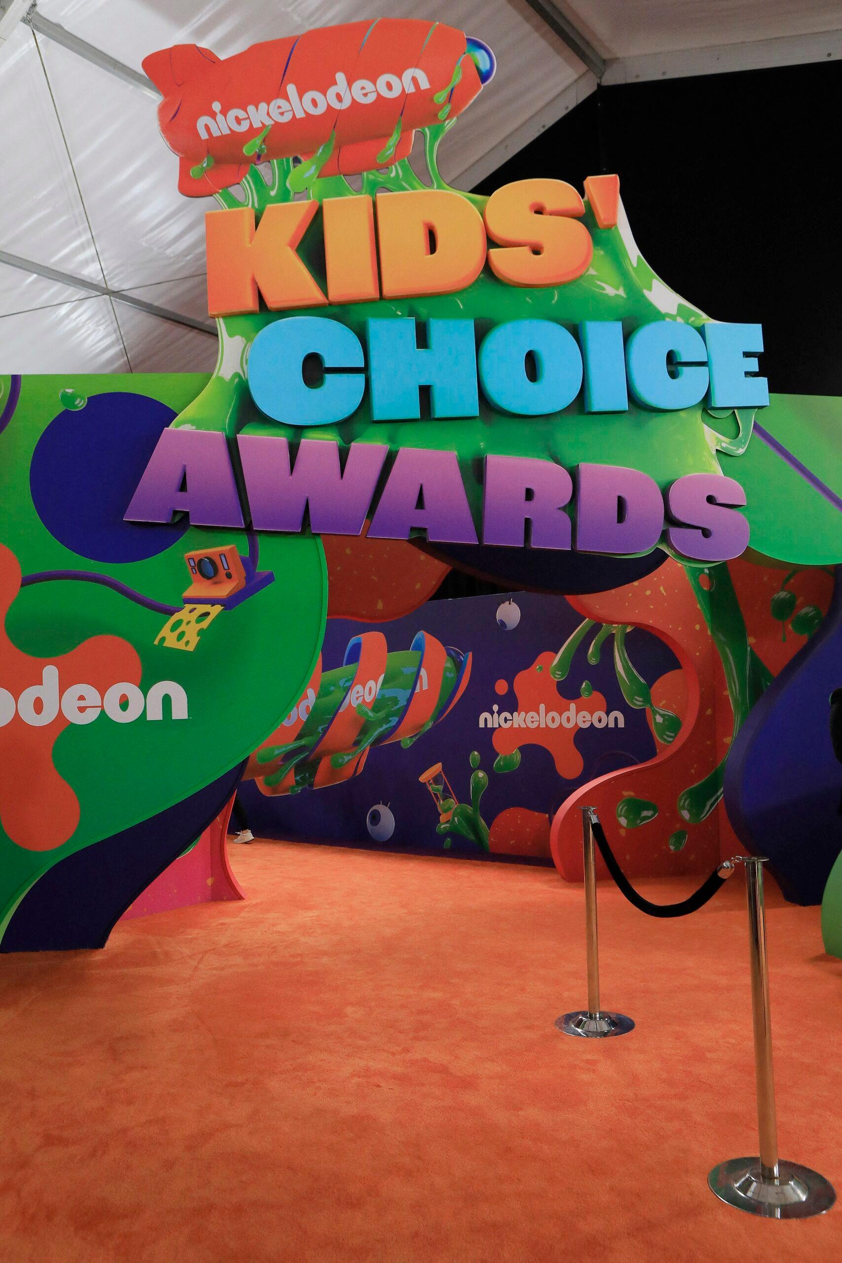 Nickelodeon Allegedly Sent Actors Computers With 'Child P-rn On Them'