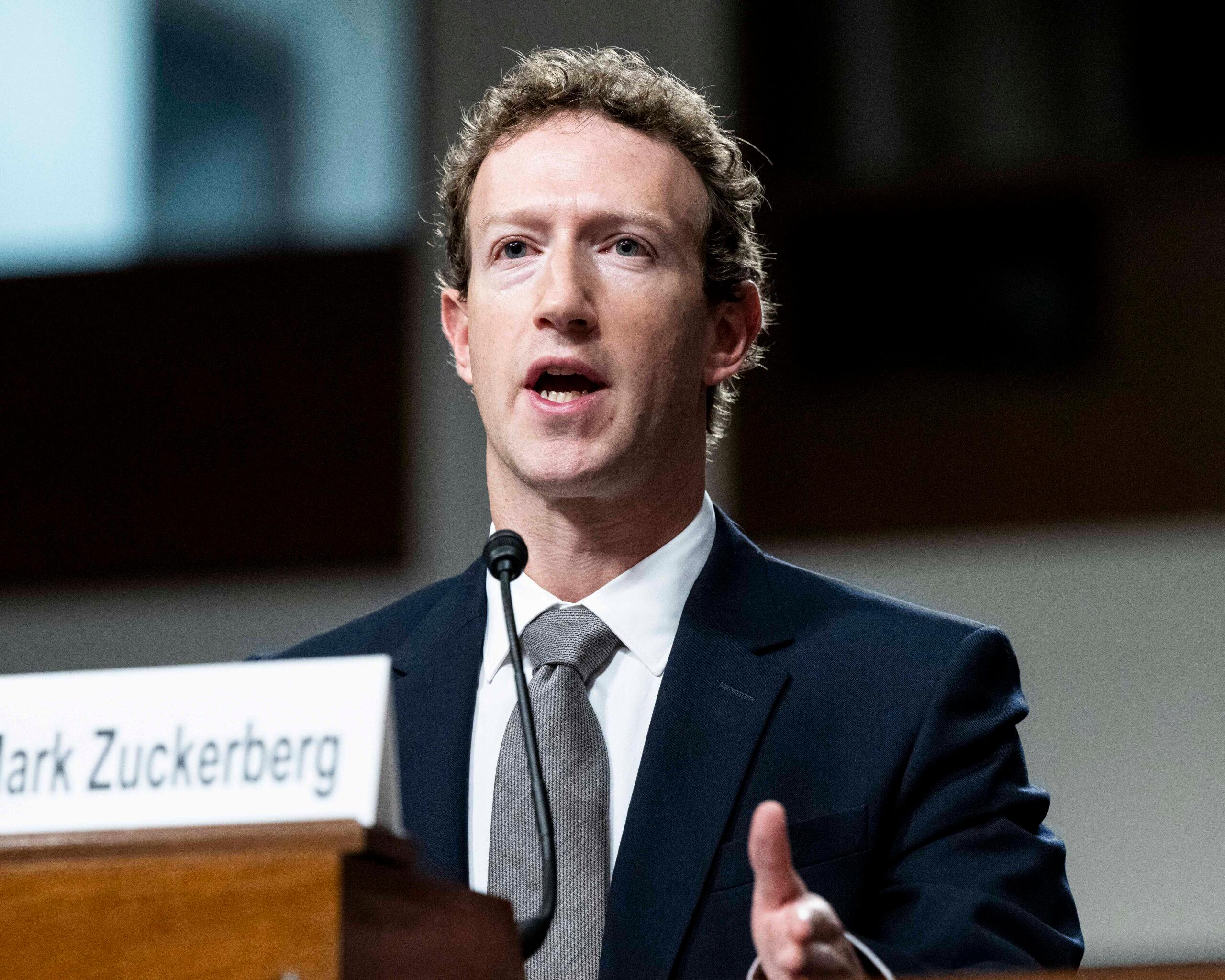 Mark Zuckerberg 'flexionando' 5 meses após a cirurgia em novo vídeo de treino