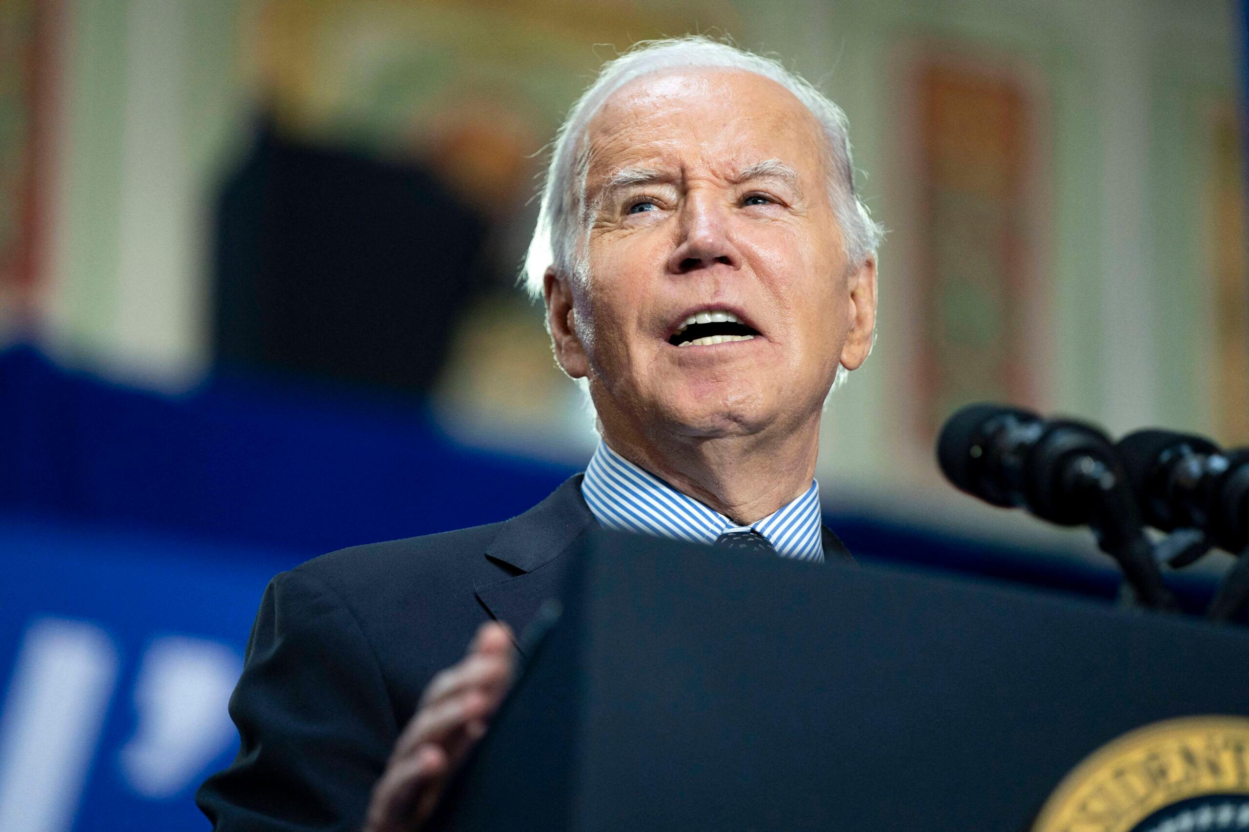 O presidente Joe Biden faz comentários sobre a economia do cuidado em DC