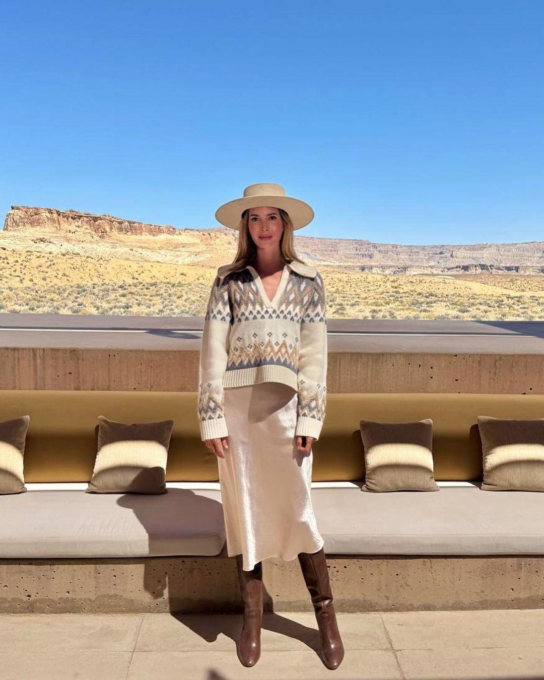 Ivanka Trump mostra suas pernas tonificadas em um minivestido branco em um resort de luxo