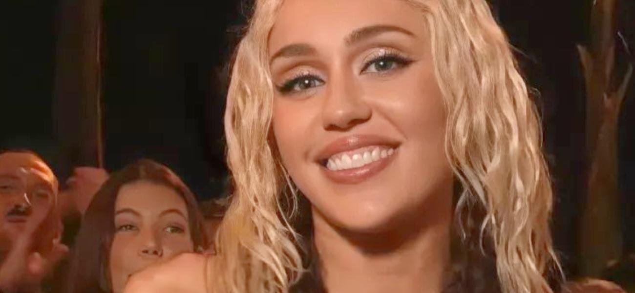 Miley Cyrus close up