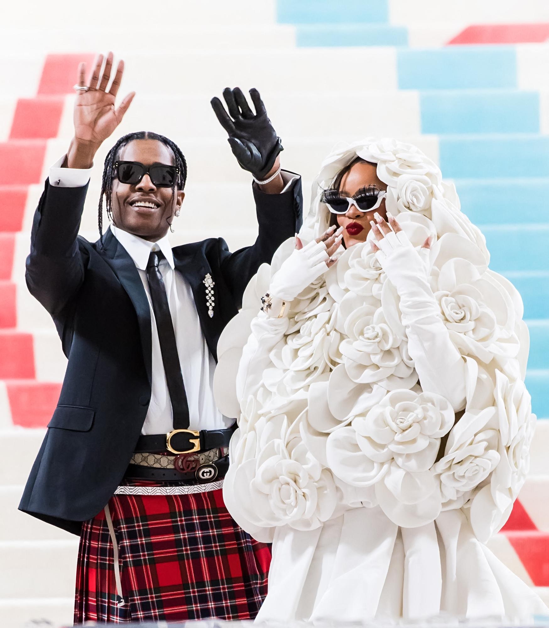 A$AP Rocky e Rihanna chegam para a comemoração do Met Gala de 2023 