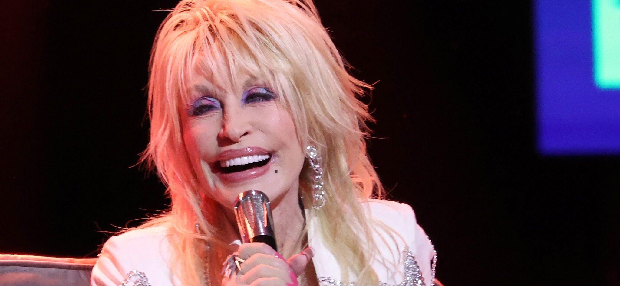 Dolly Parton onstage at Fan Fair X