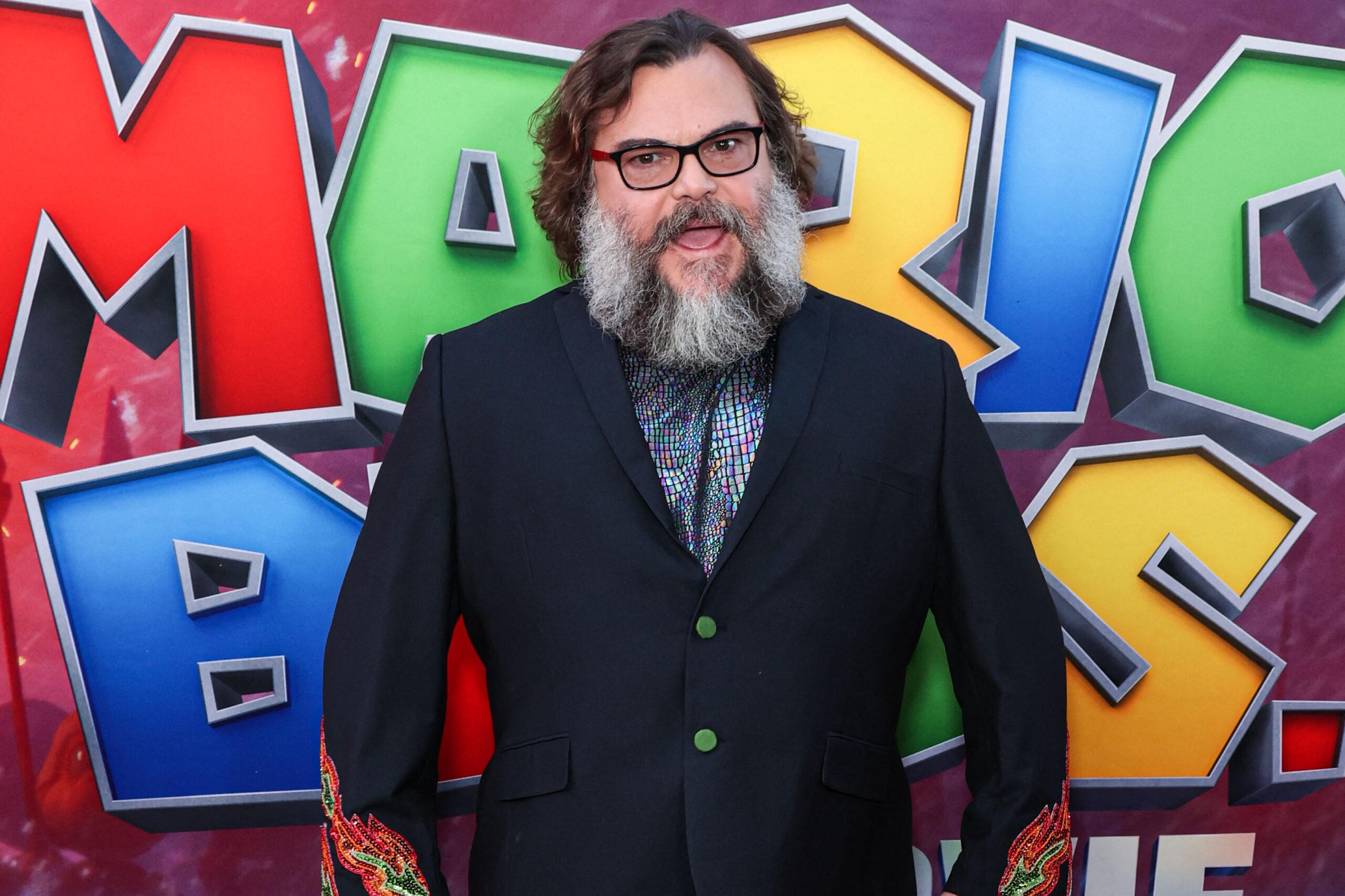 Jack Black de smoking em Super Mario Bros