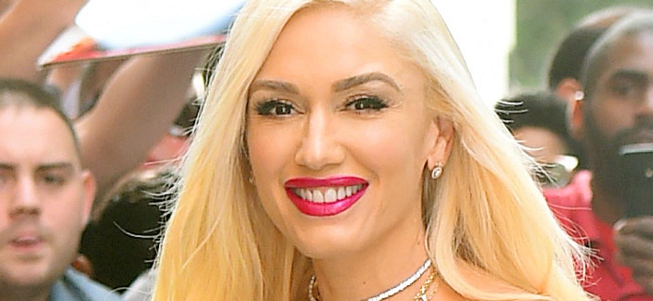 Gwen Stefani smiling