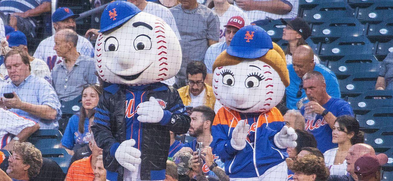 Mr. and Mrs. Met at Citi Field