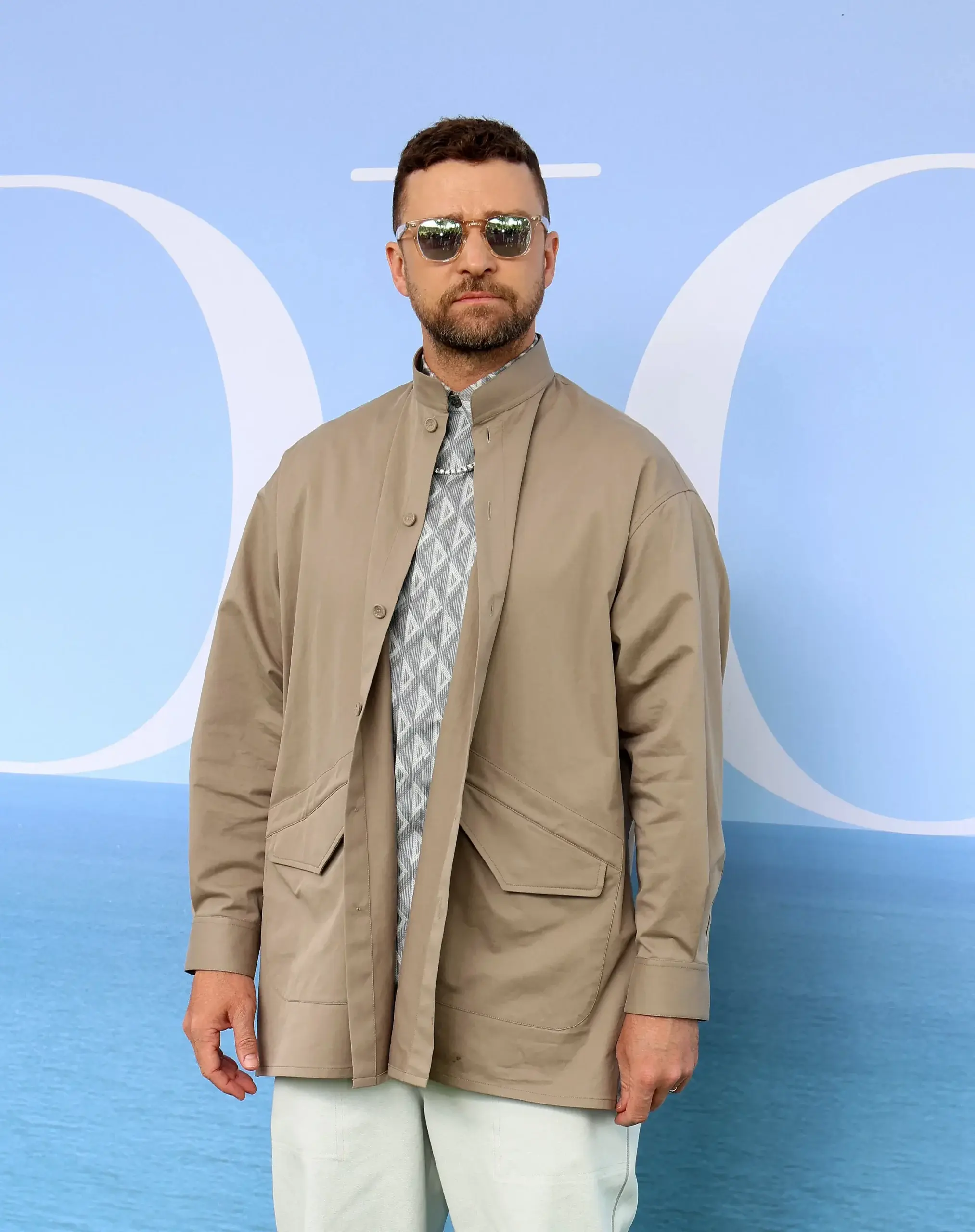 Justin Timberlake participando da sessão de fotos da Dior Menswear Primavera Verão 2023