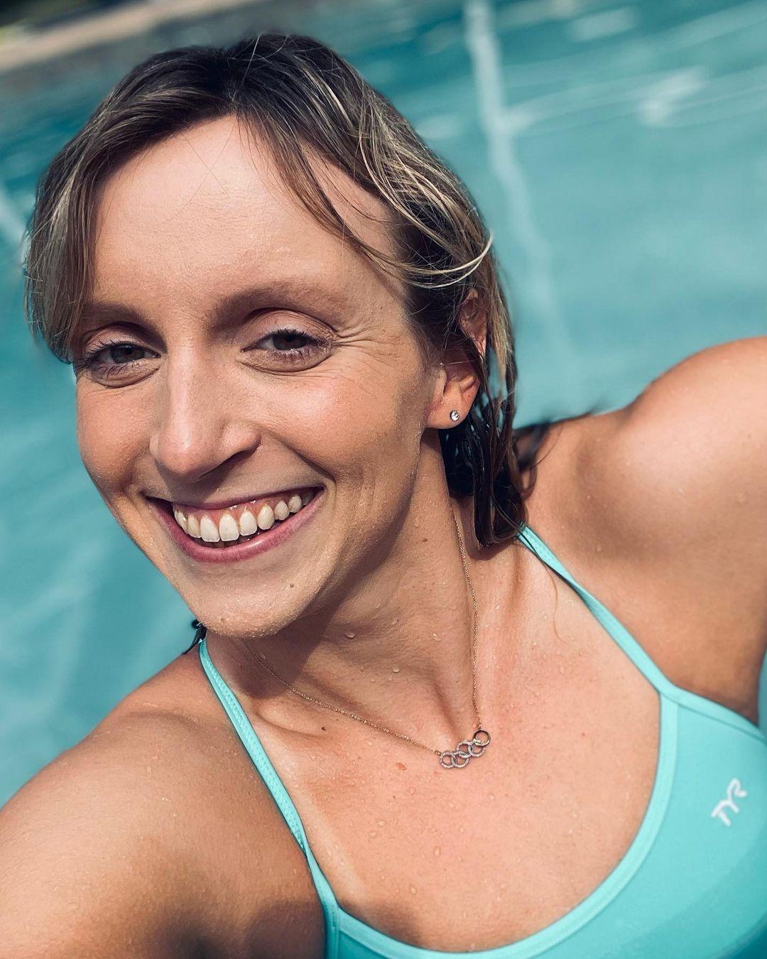 Katie Ledecky takes a selfie in the pool