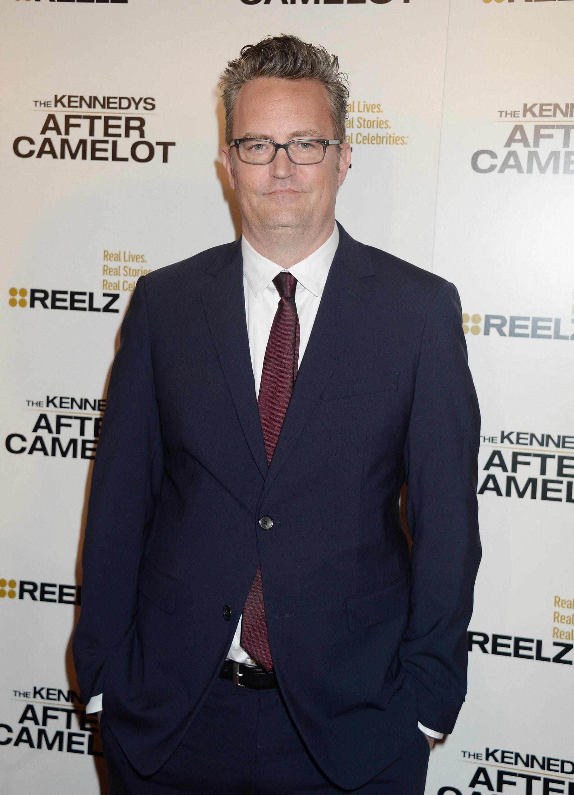 Matthew Perry di "Kennedy – Setelah Camelot" tayang perdana di karpet merah