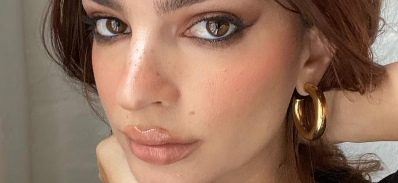 Emily Ratajkowski close up