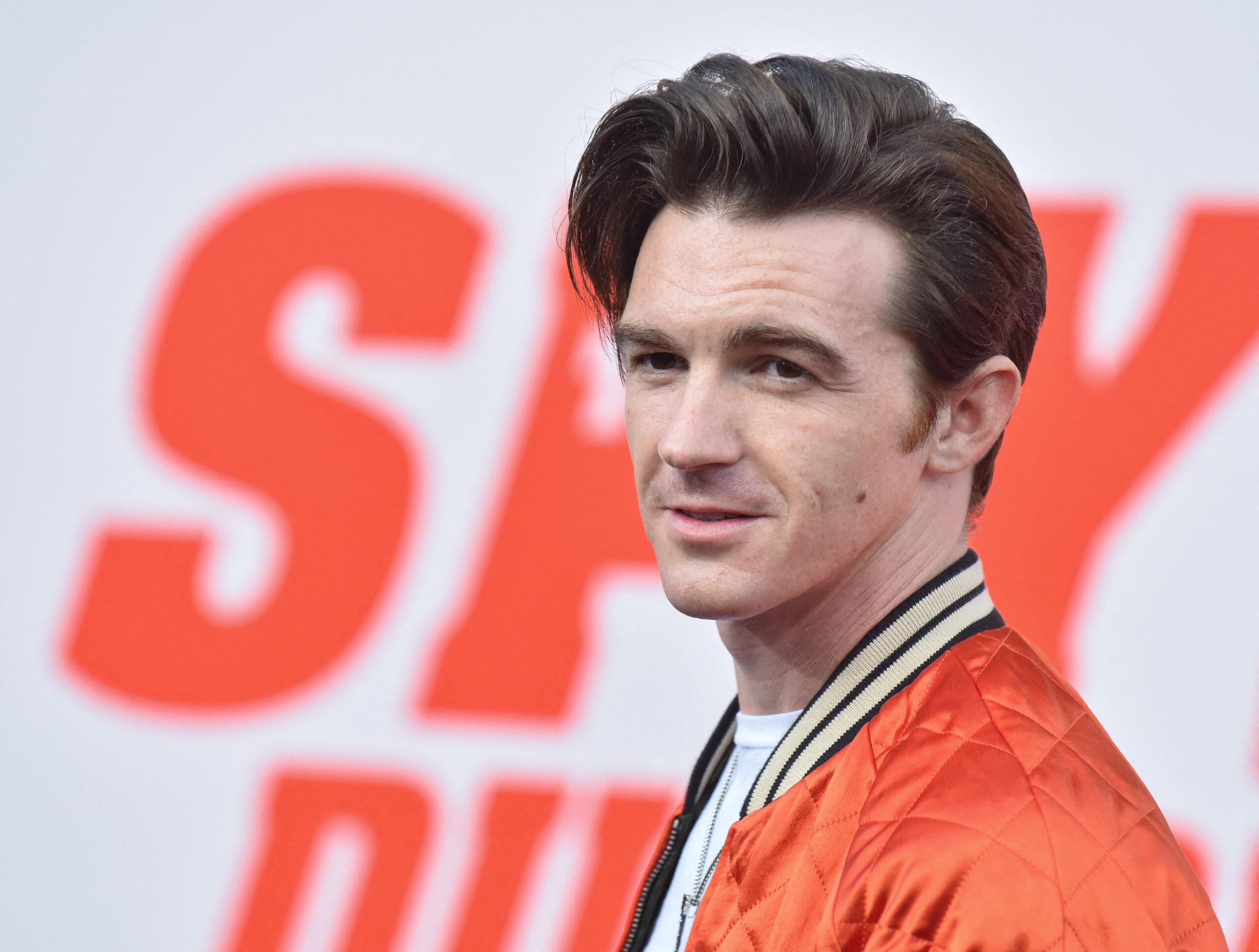 Drake Bell na estreia de 'The Spy Who Dumped Me' em Los Angeles