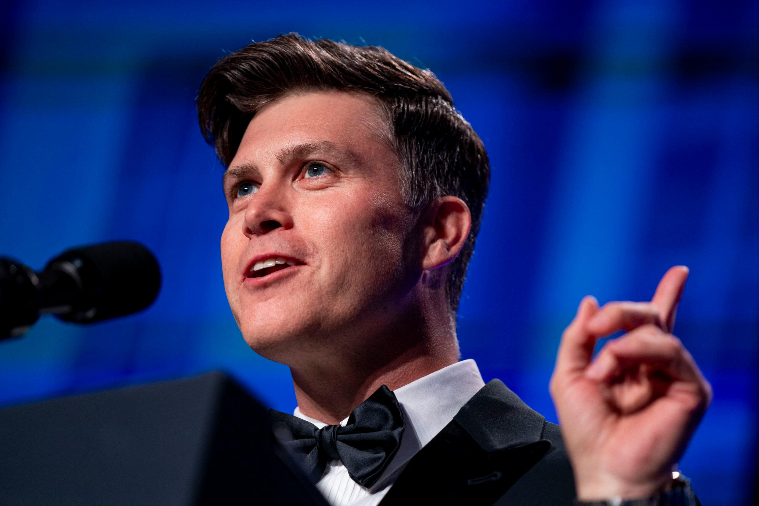 Colin Jost no Jantar de Correspondentes no Washington Hilton em Washington, DC