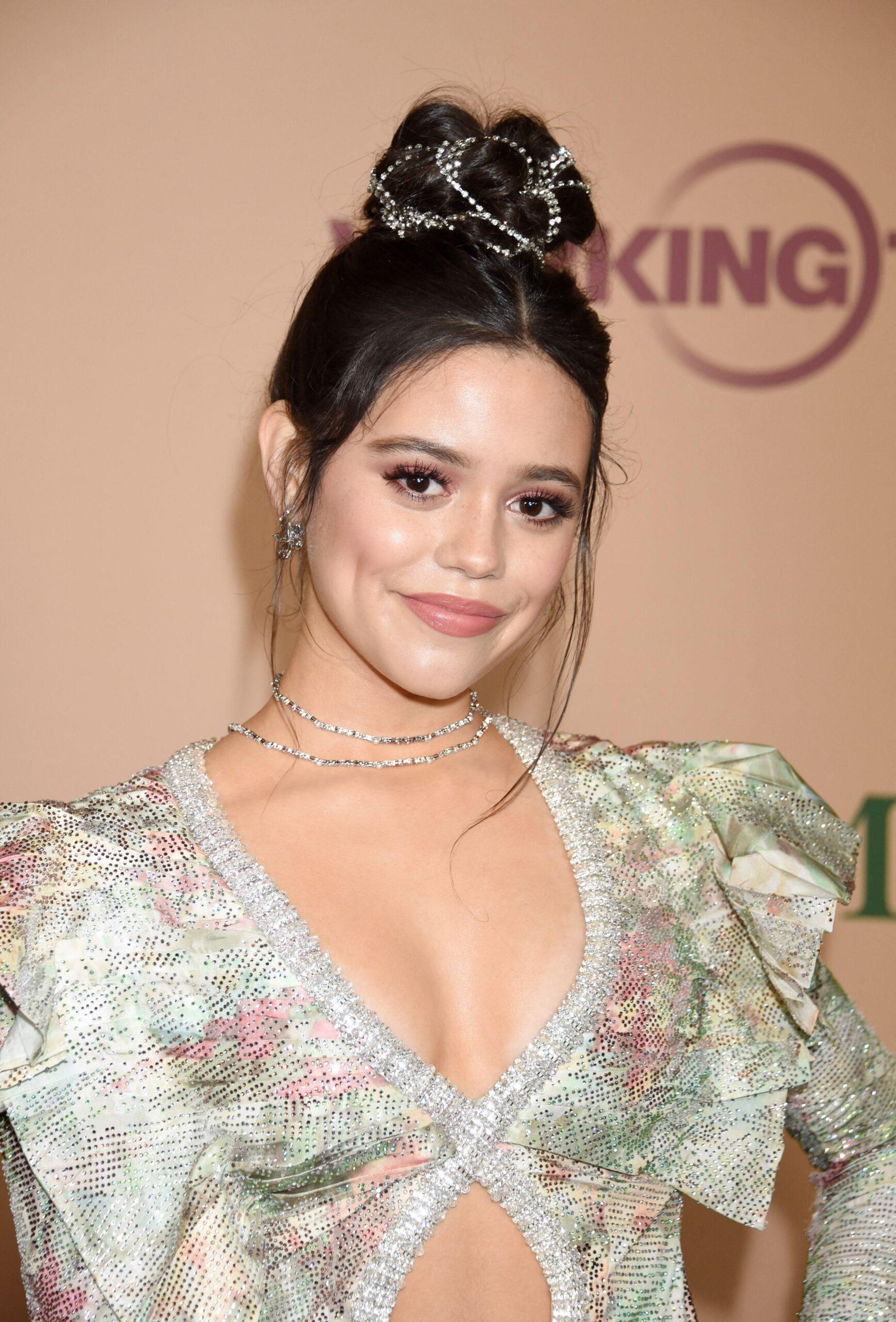 Jenna Ortega na estreia de Los Angeles realizada no Directors Guild of America Theatre em 18 de fevereiro de 2020 em Los Angeles, CA.