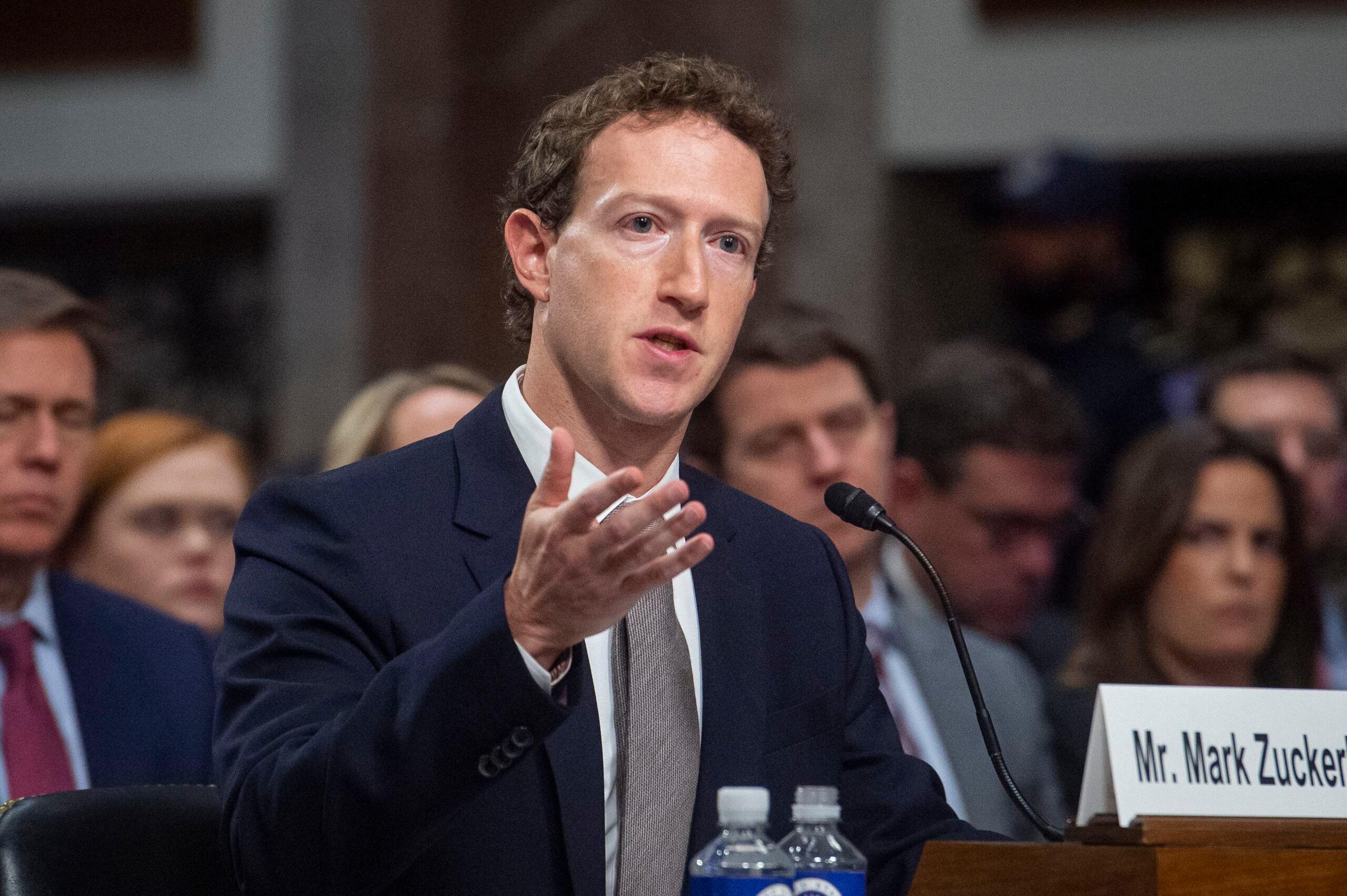 Mark Zuckerberg em audiência do Comitê Judiciário do Senado