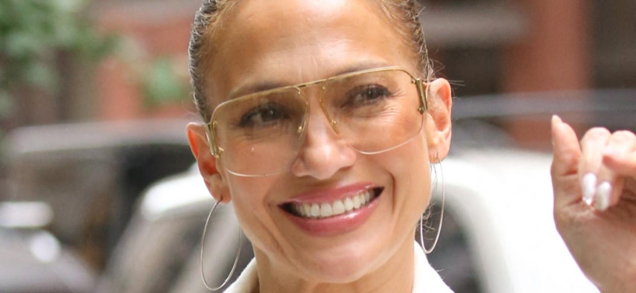 Jennifer Lopez in the street and close up