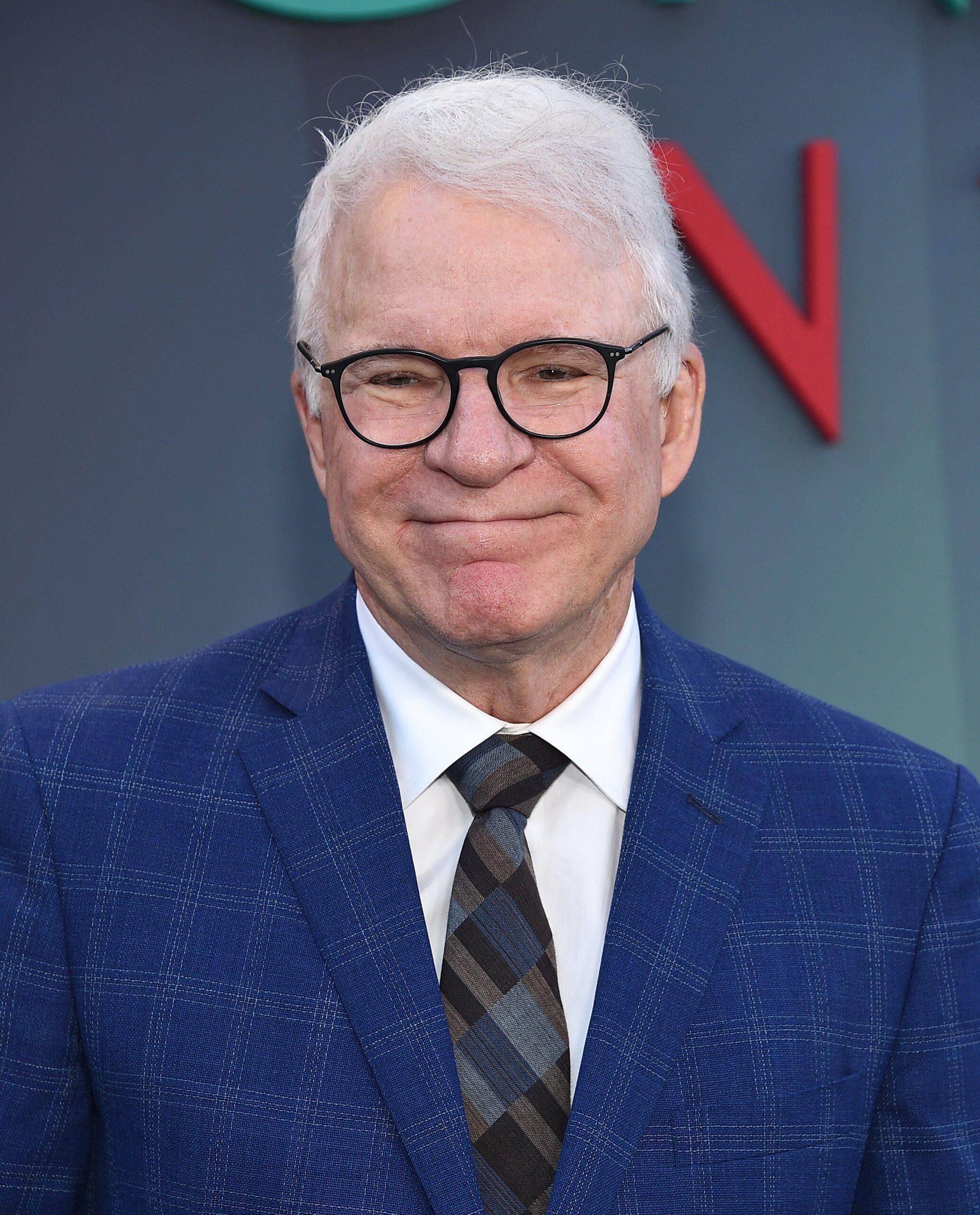 Steve Martin na estreia da quarta temporada de Only Murders in The Building