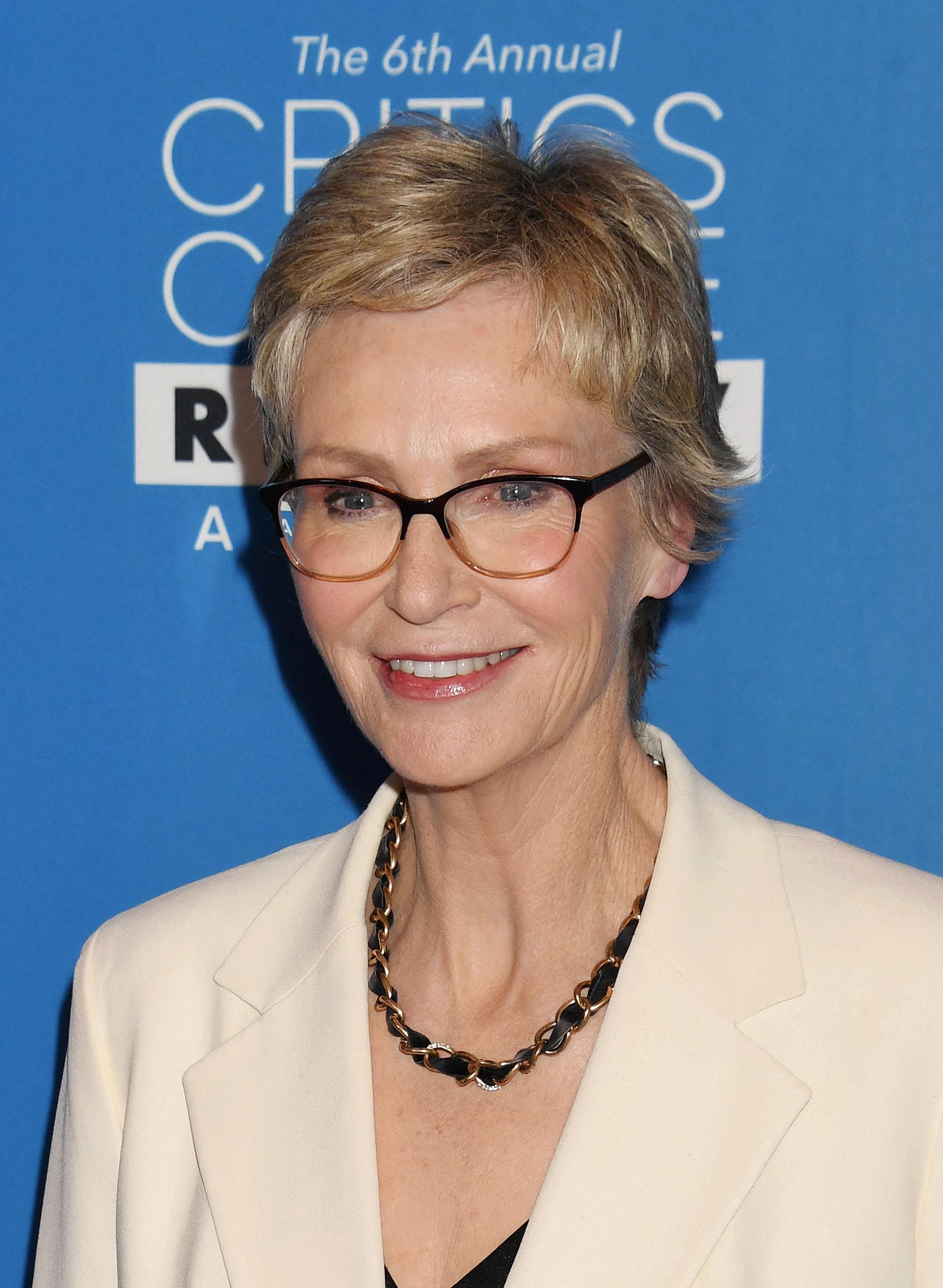 Jane Lynch na sexta edição do Critics Choice Real TV Awards