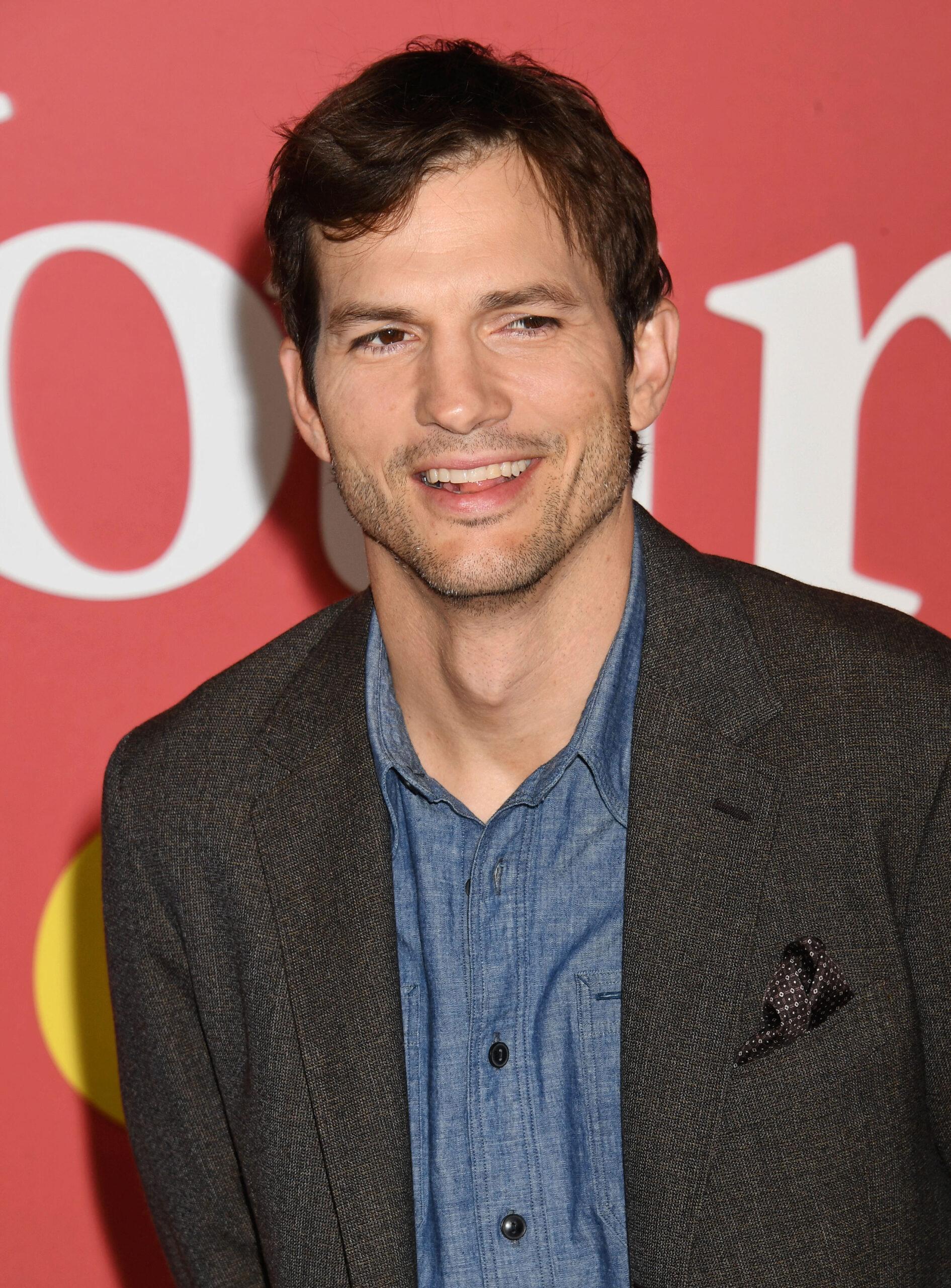 Ashton Kutcher di pemutaran perdana dunia Netflix "Tempatmu atau milikku"