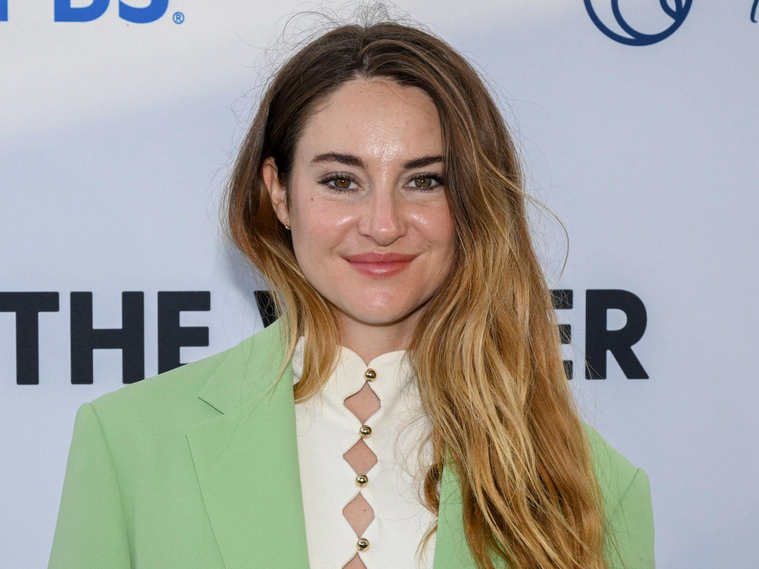 Shailene Woodley na estreia de ''Hope In The Water''.