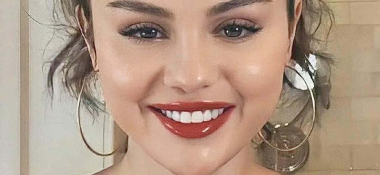 Selena Gomez smiles close up