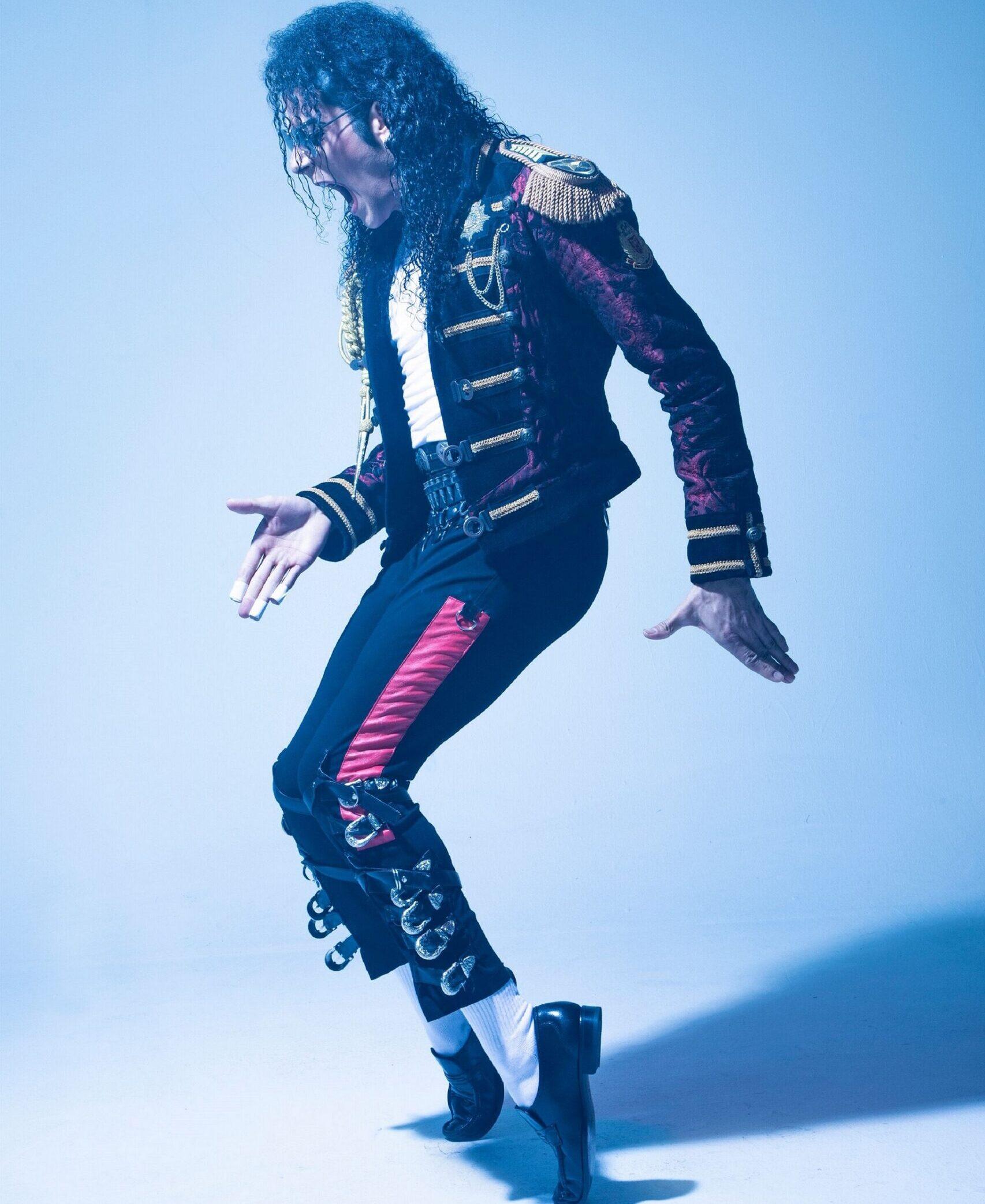 Jalles Franca in MJ Live