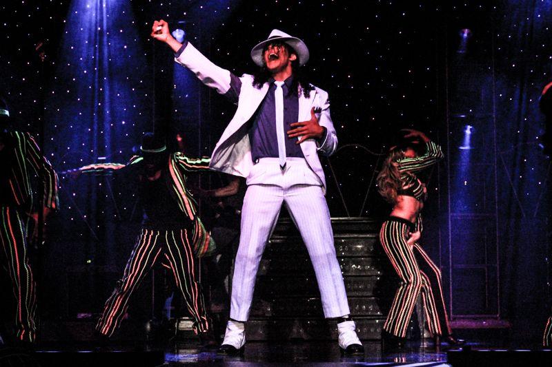 Jalles Franca in MJ Live