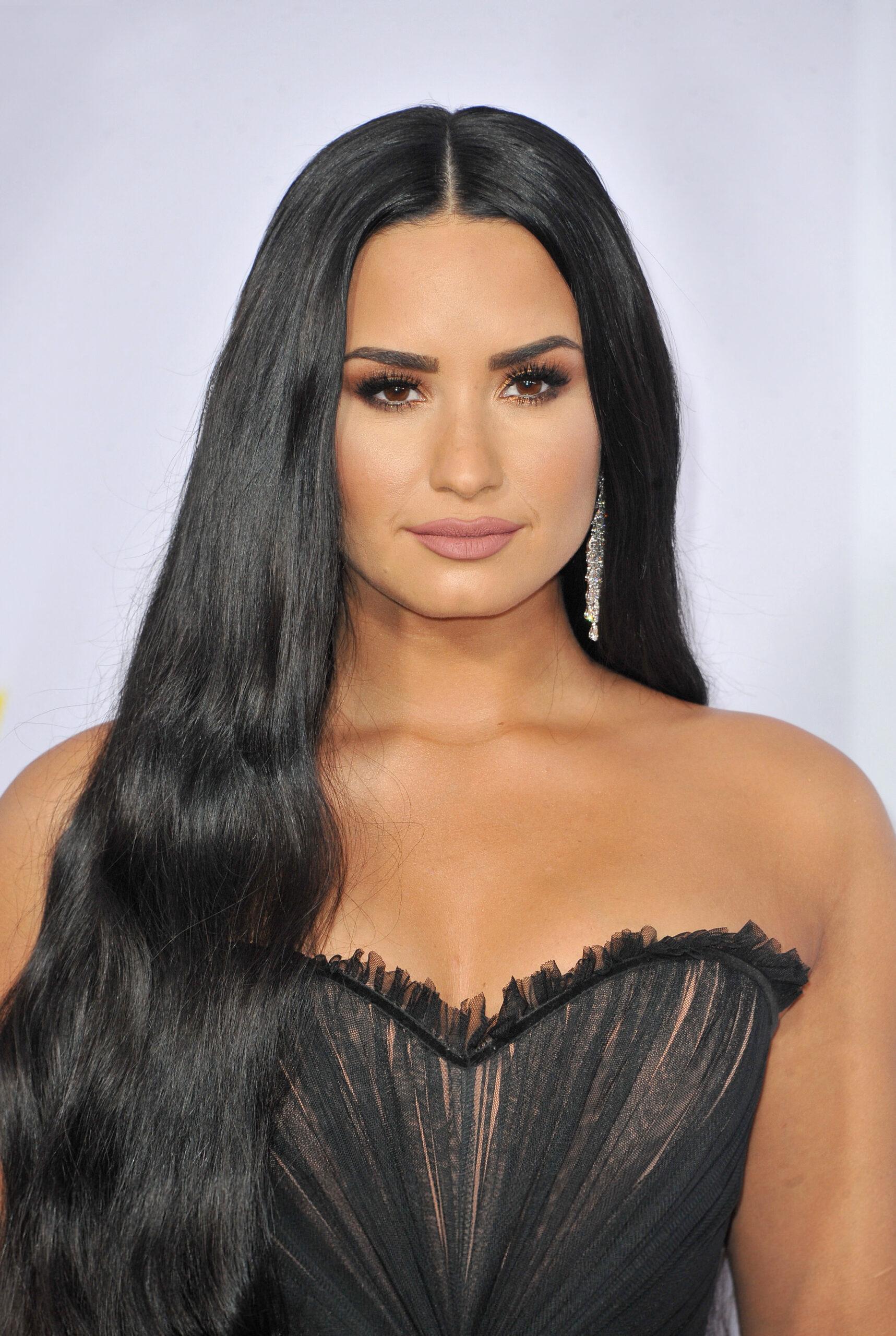 Demi Lovato at 2017 American Music Awards 