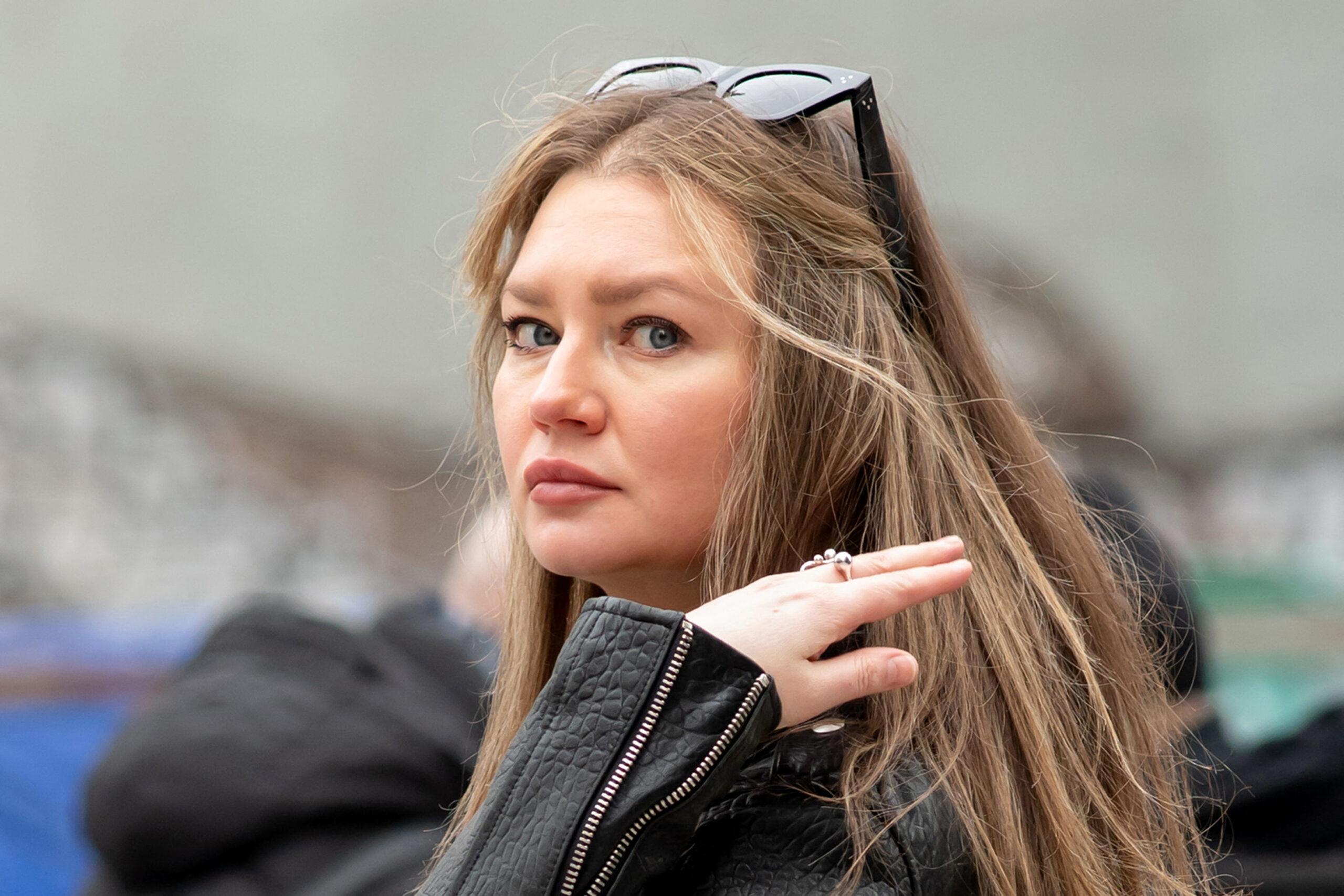 Anna Delvey Sorokin pergi ke pertemuan ICE di New York