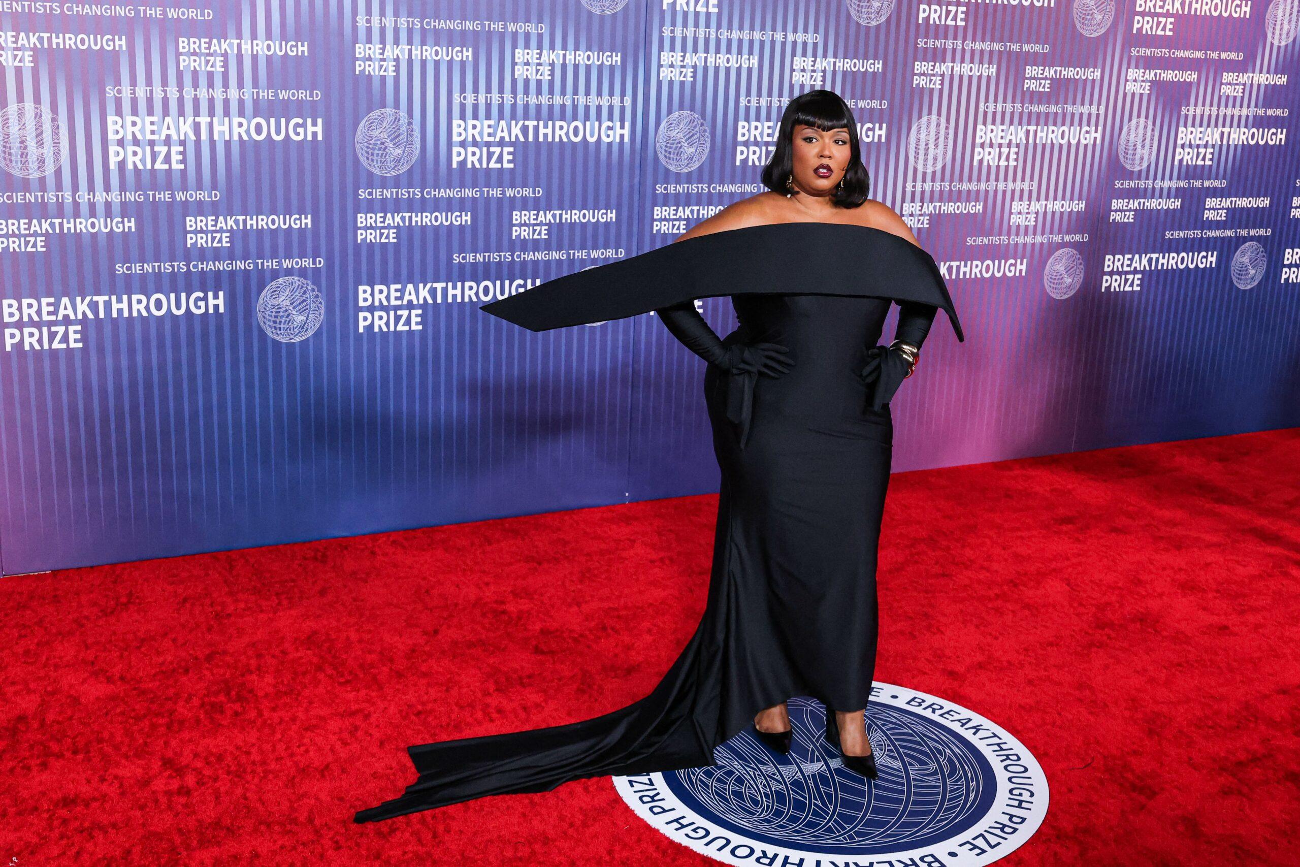 Lizzo looks stunning at the 2024 Breakthrough Prize