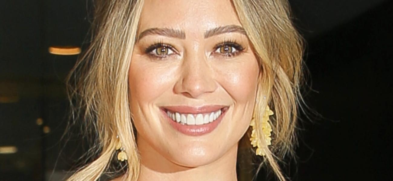 Hilary Duff smiles close up